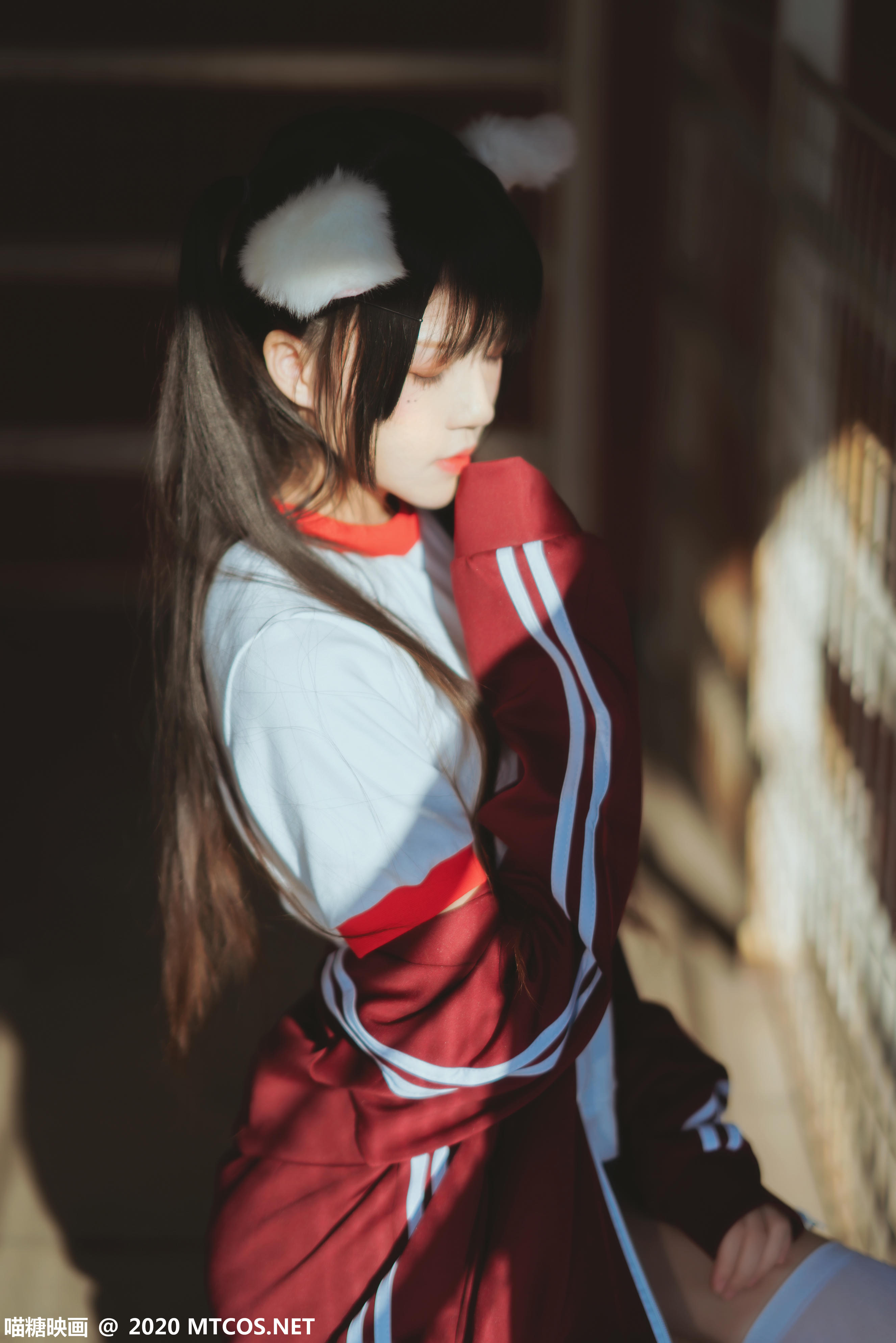 [喵糖映画] VOL.308 红色体操服[44P／826MB]_第1集