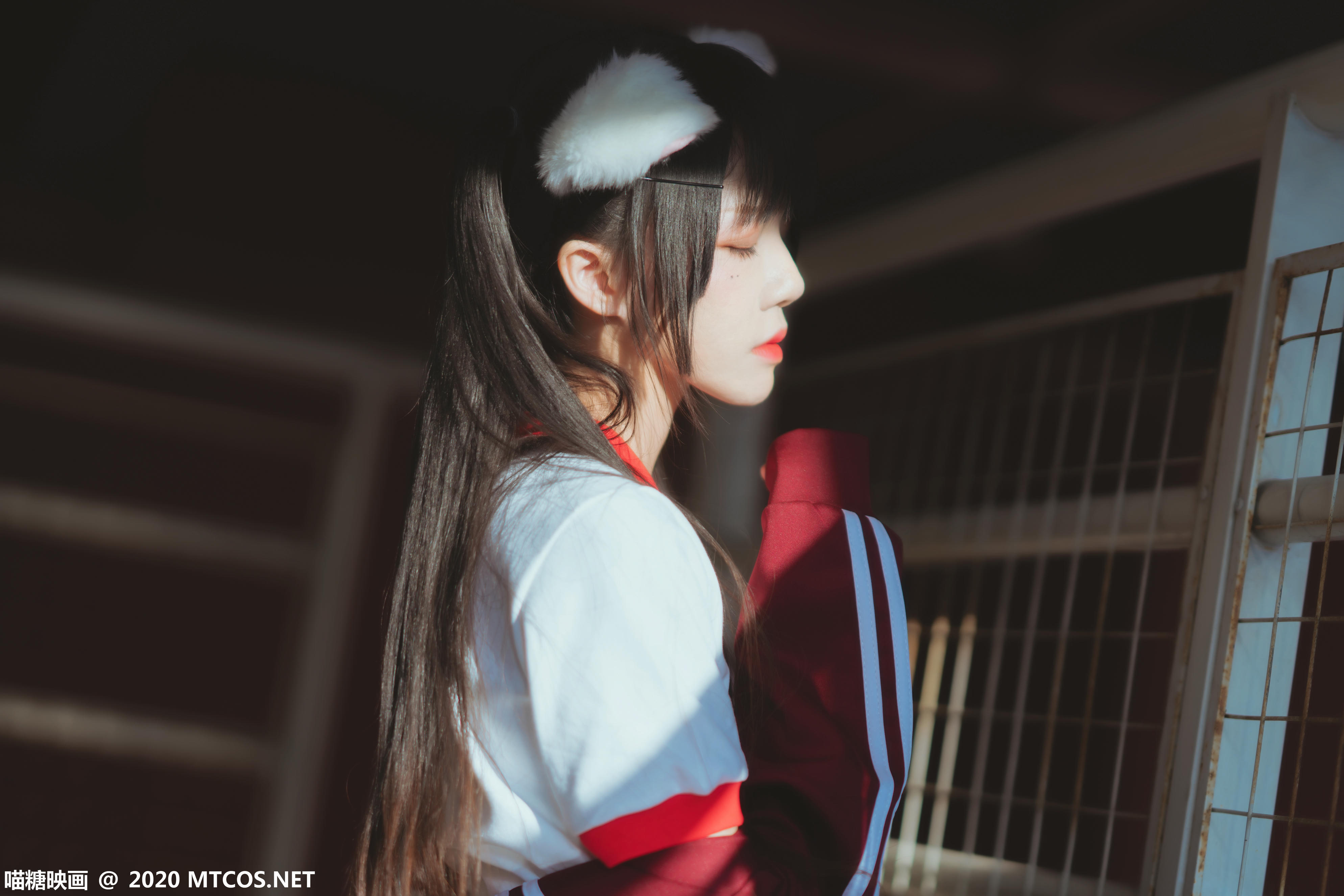 [喵糖映画] VOL.308 红色体操服[44P／826MB]_第1集