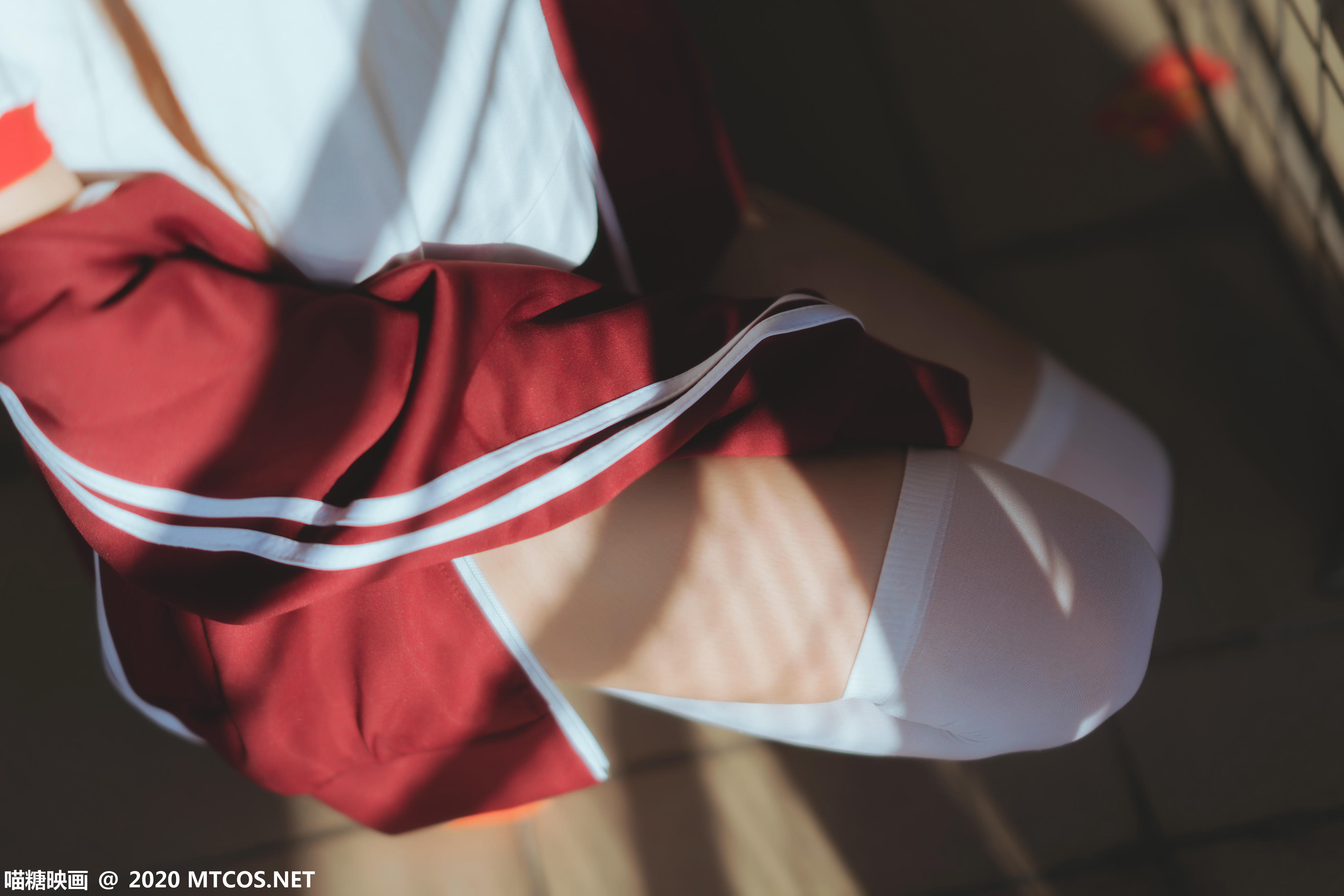 [喵糖映画] VOL.308 红色体操服[44P／826MB]_第1集