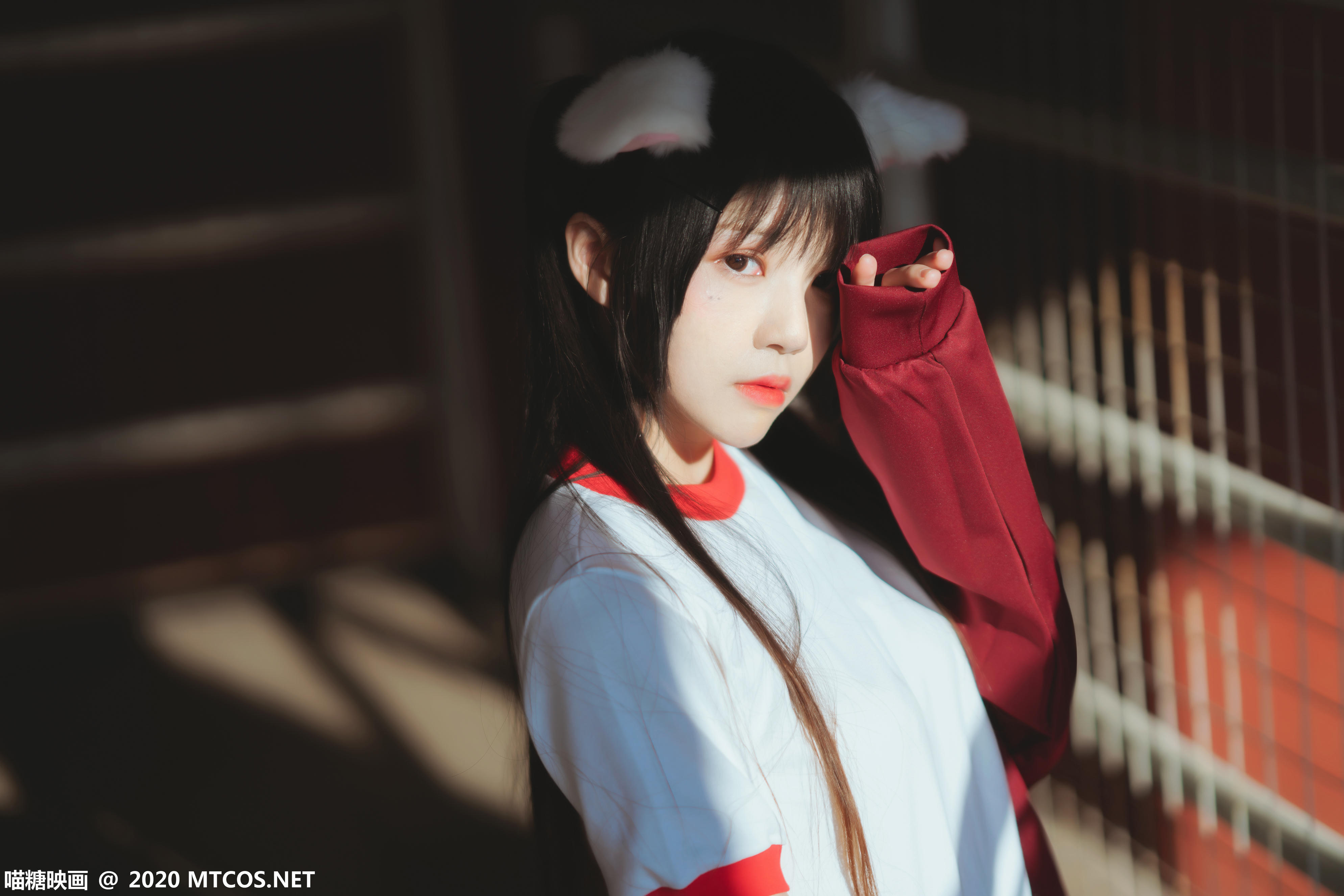 [喵糖映画] VOL.308 红色体操服[44P／826MB]_第1集