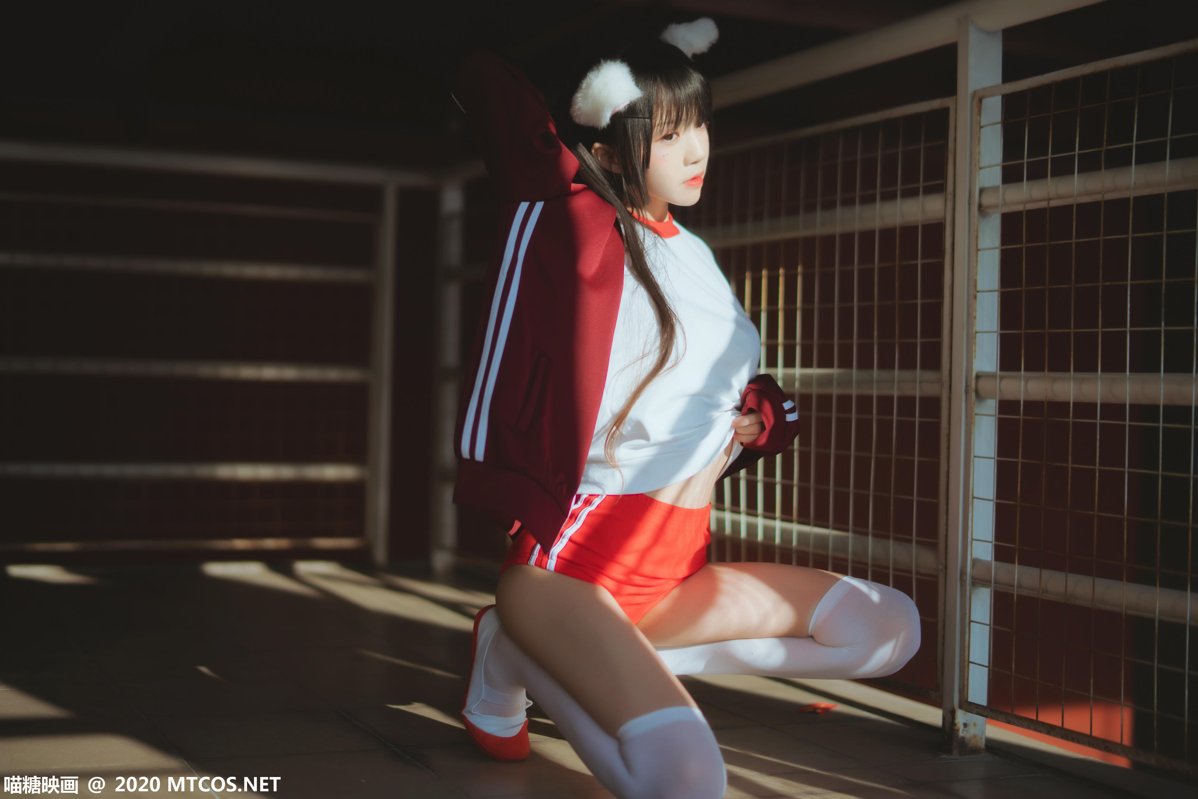 [喵糖映画] VOL.308 红色体操服[44P／826MB]_第1集