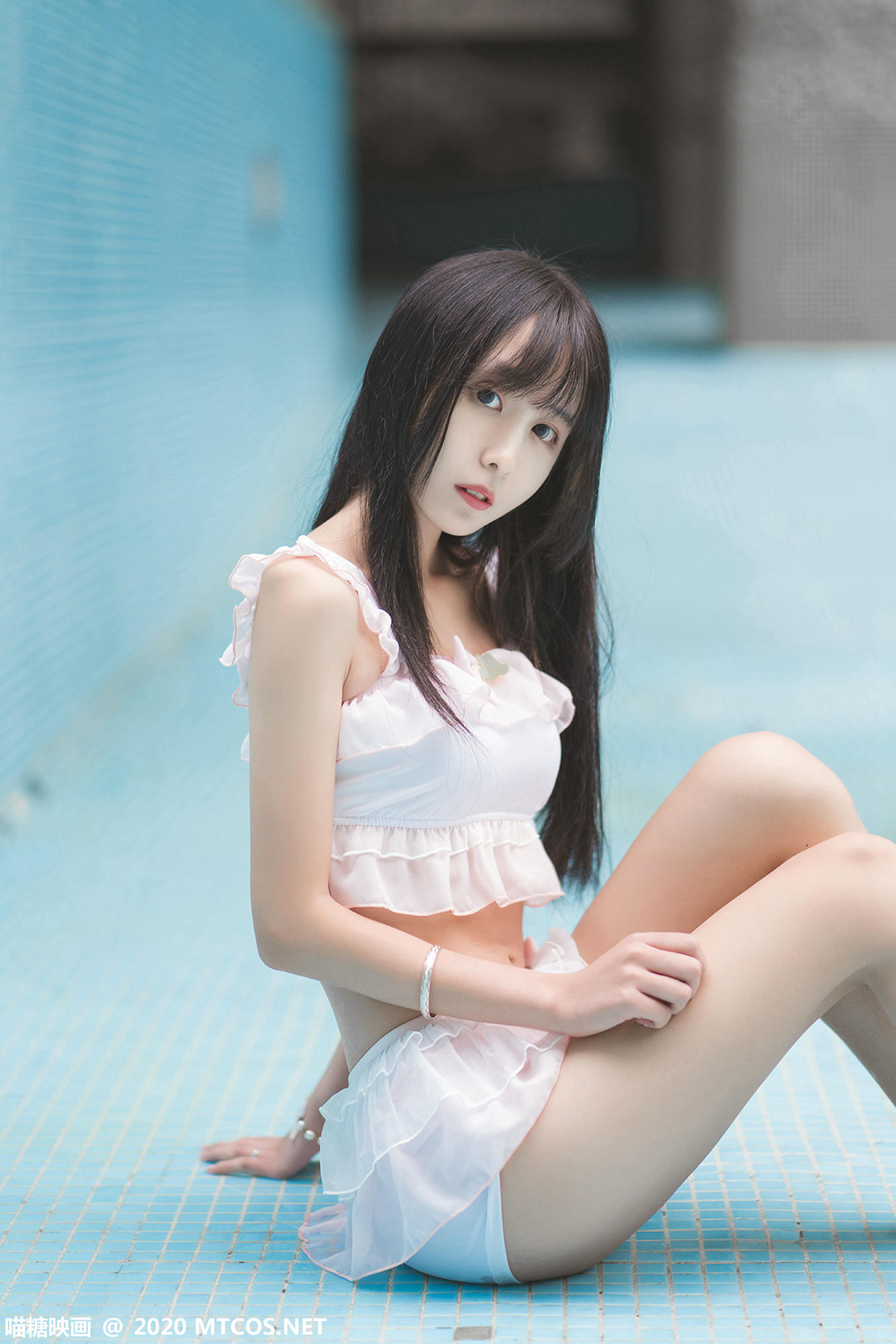 [喵糖映画] VOL.312 泳池萌妹[35P／191MB]_第2集