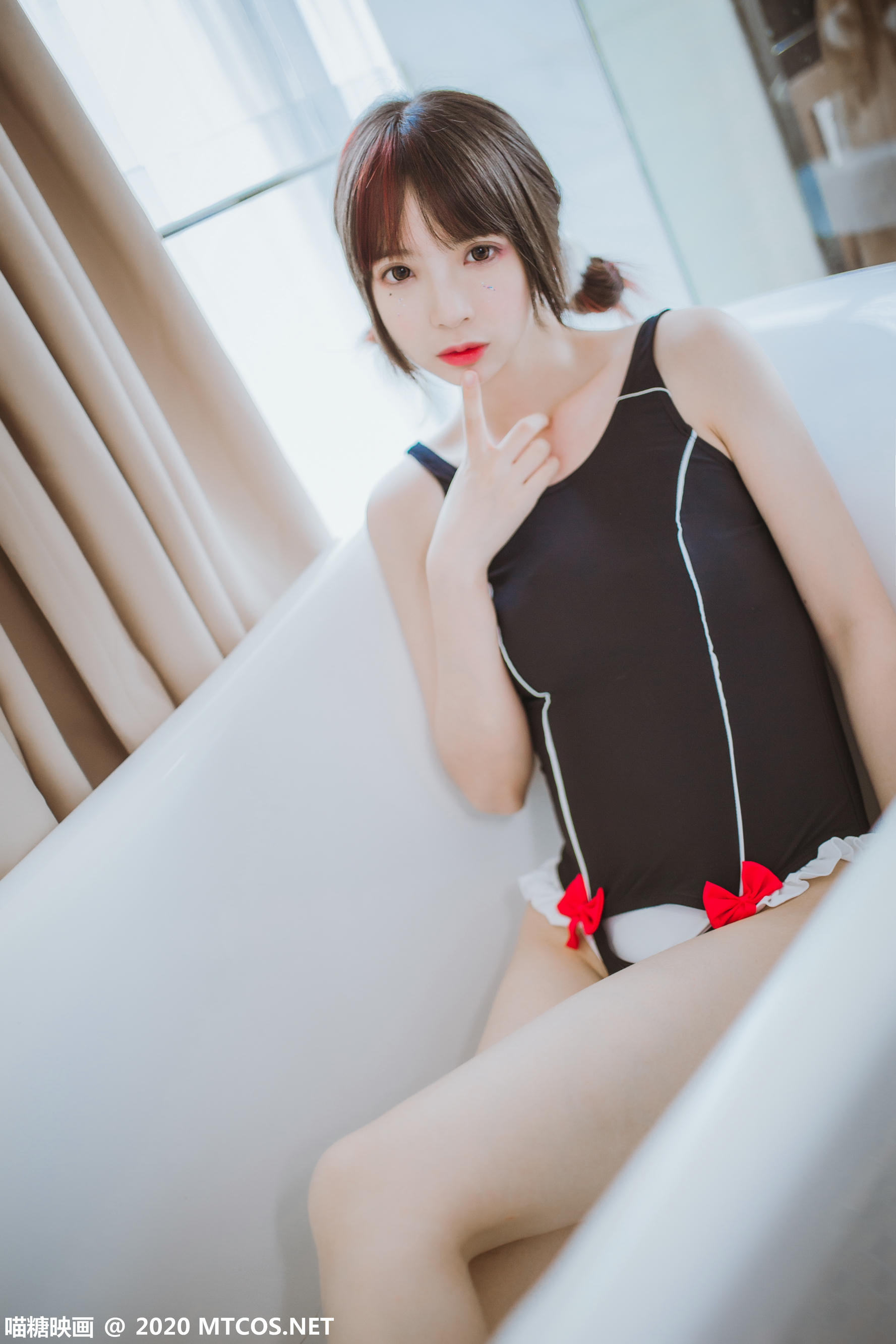 [喵糖映画] VOL.320 浴缸泡泡[28P／242MB]_第1集