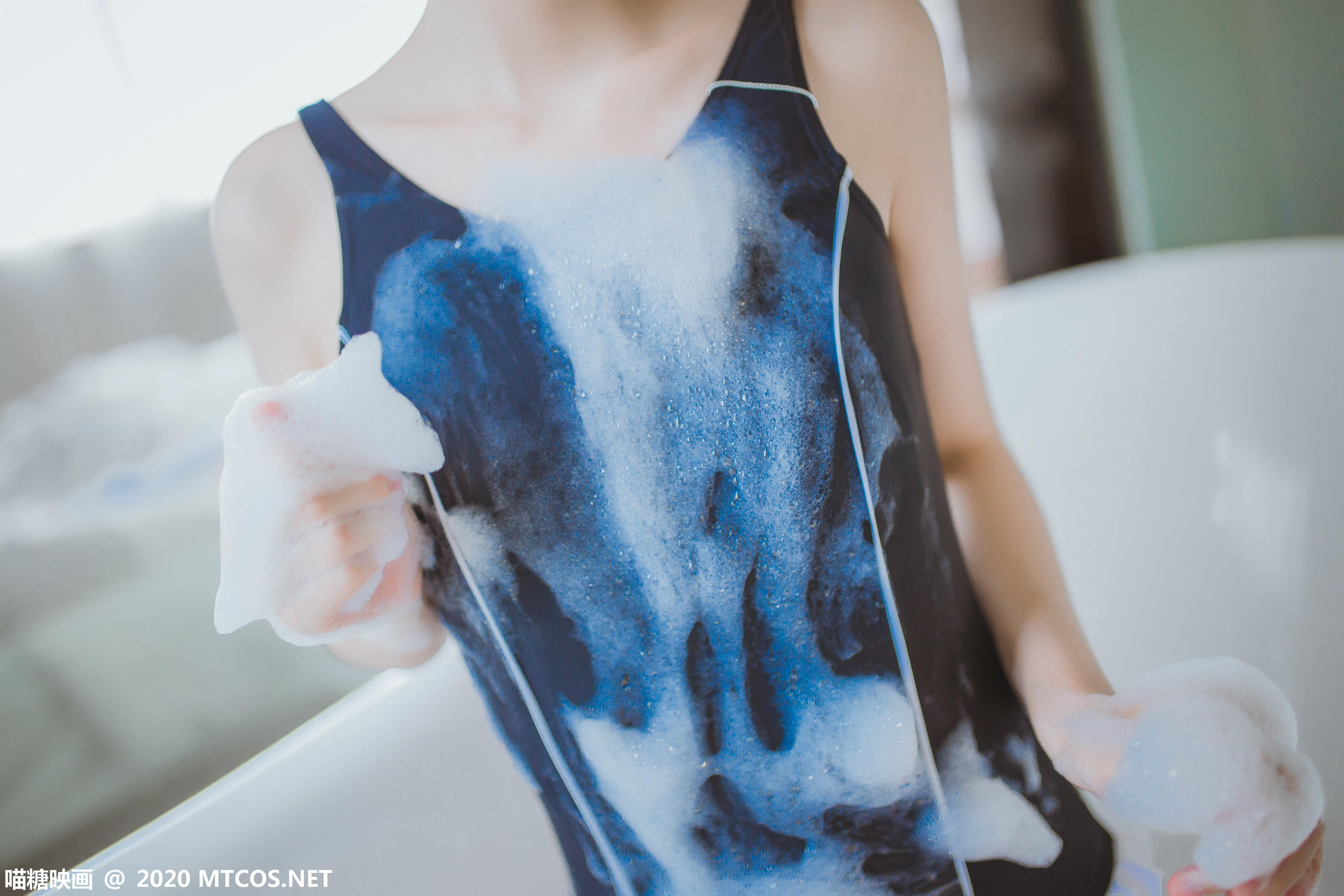 [喵糖映画] VOL.320 浴缸泡泡[28P／242MB]_第1集