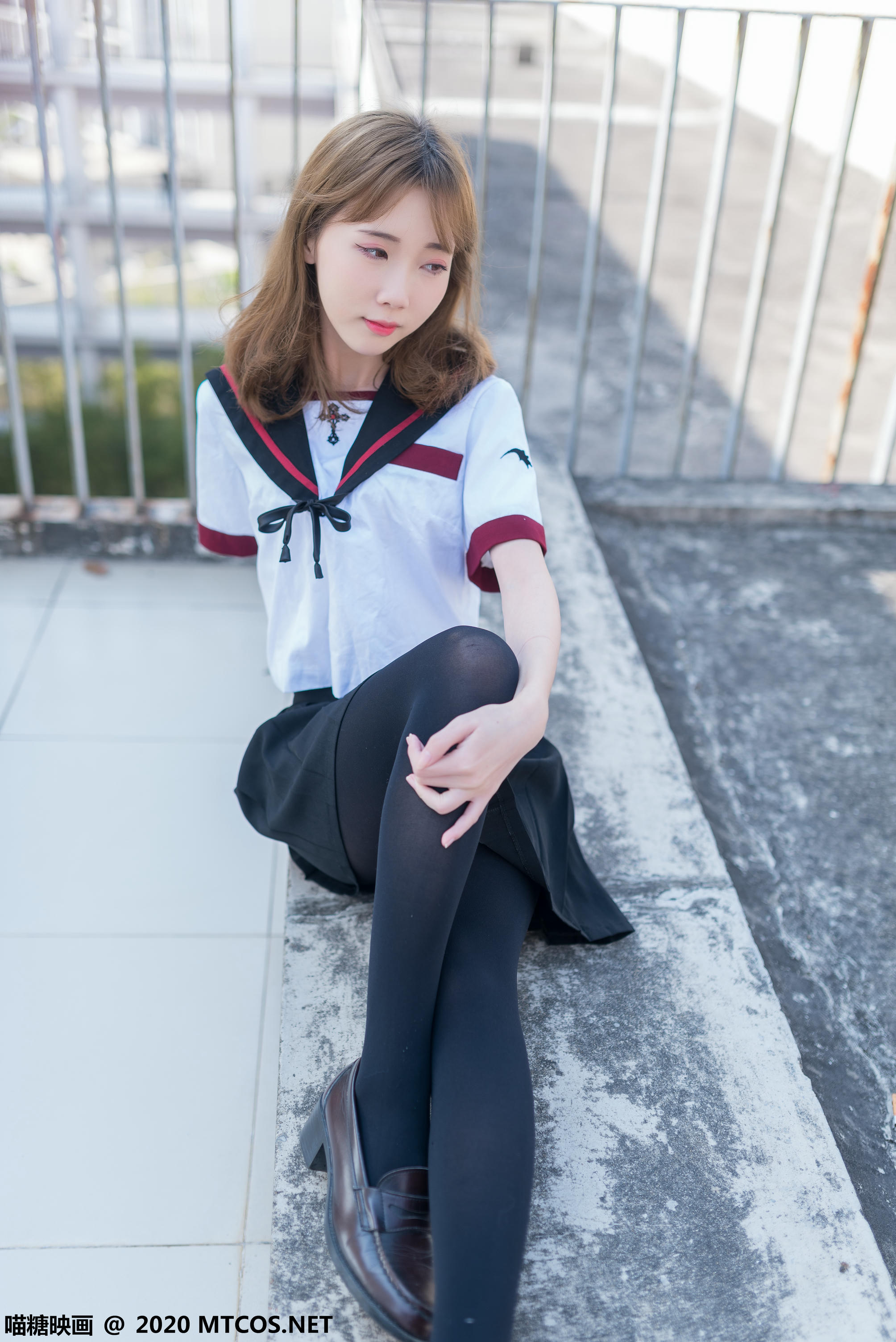 [喵糖映画] VOL.322 天台少女[46P／324MB]_第1集