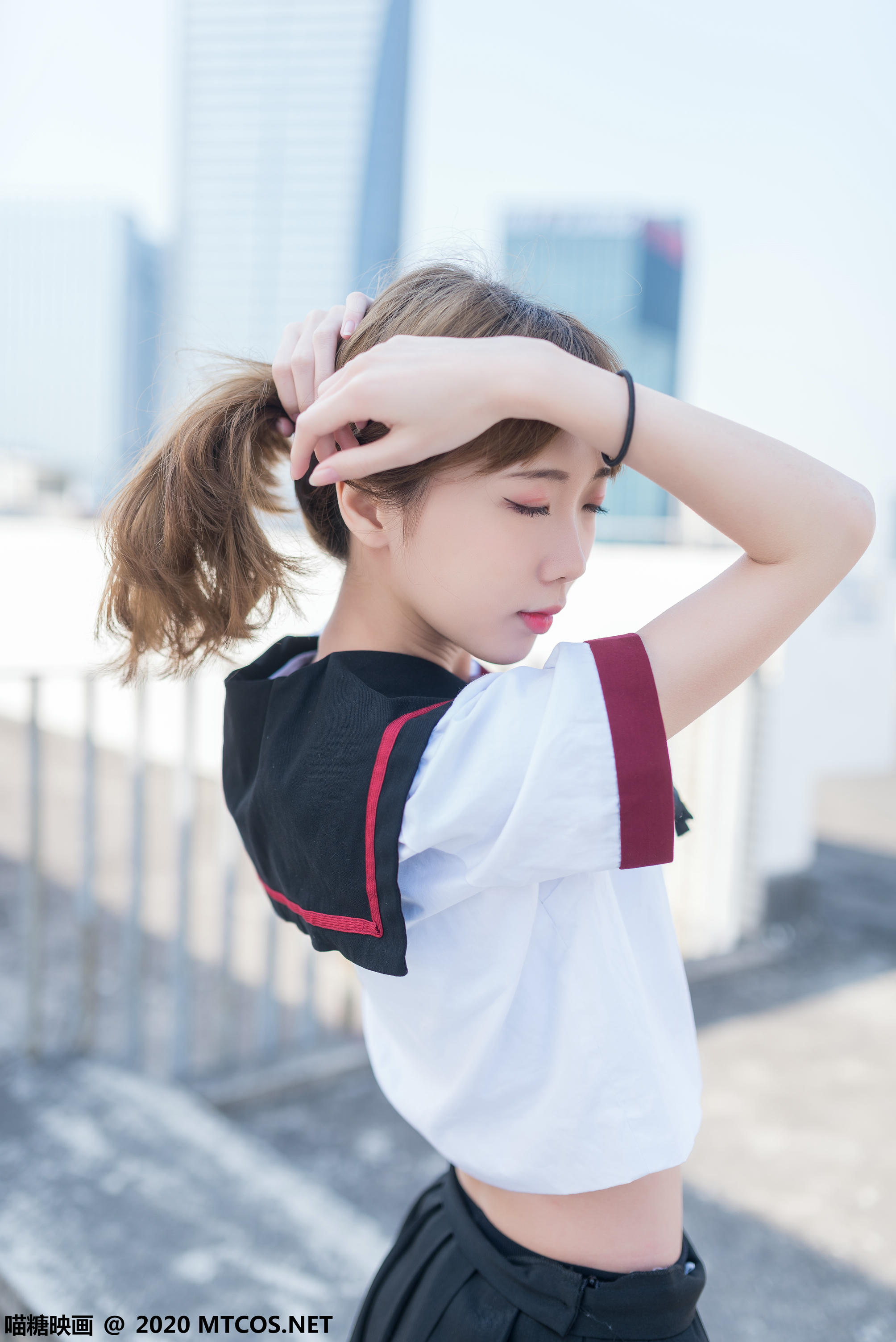 [喵糖映画] VOL.322 天台少女[46P／324MB]_第2集