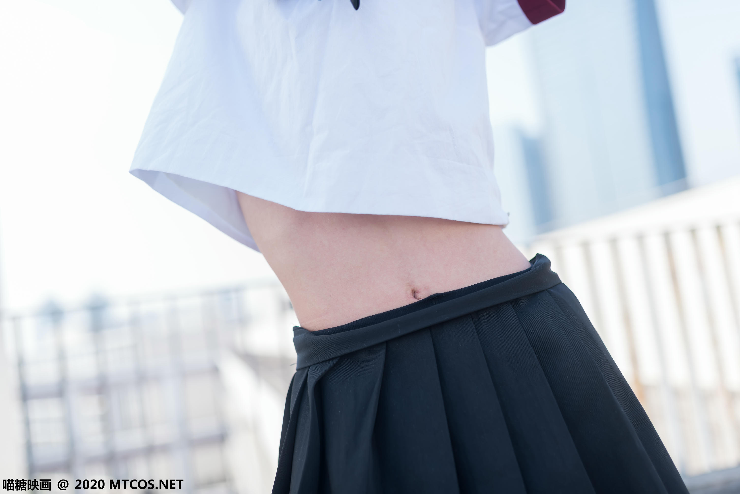 [喵糖映画] VOL.322 天台少女[46P／324MB]_第2集