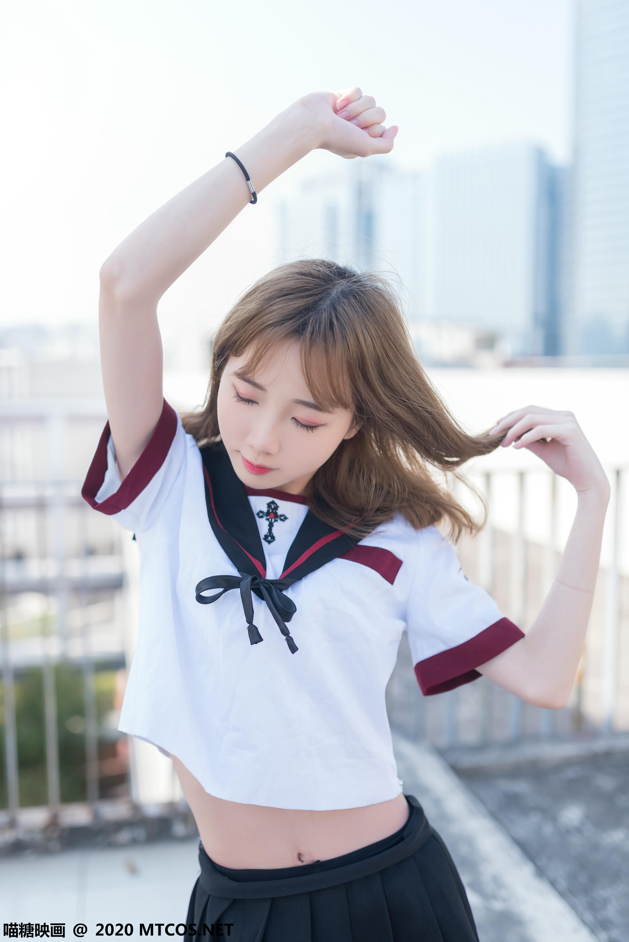 [喵糖映画] VOL.322 天台少女[46P／324MB]_第2集