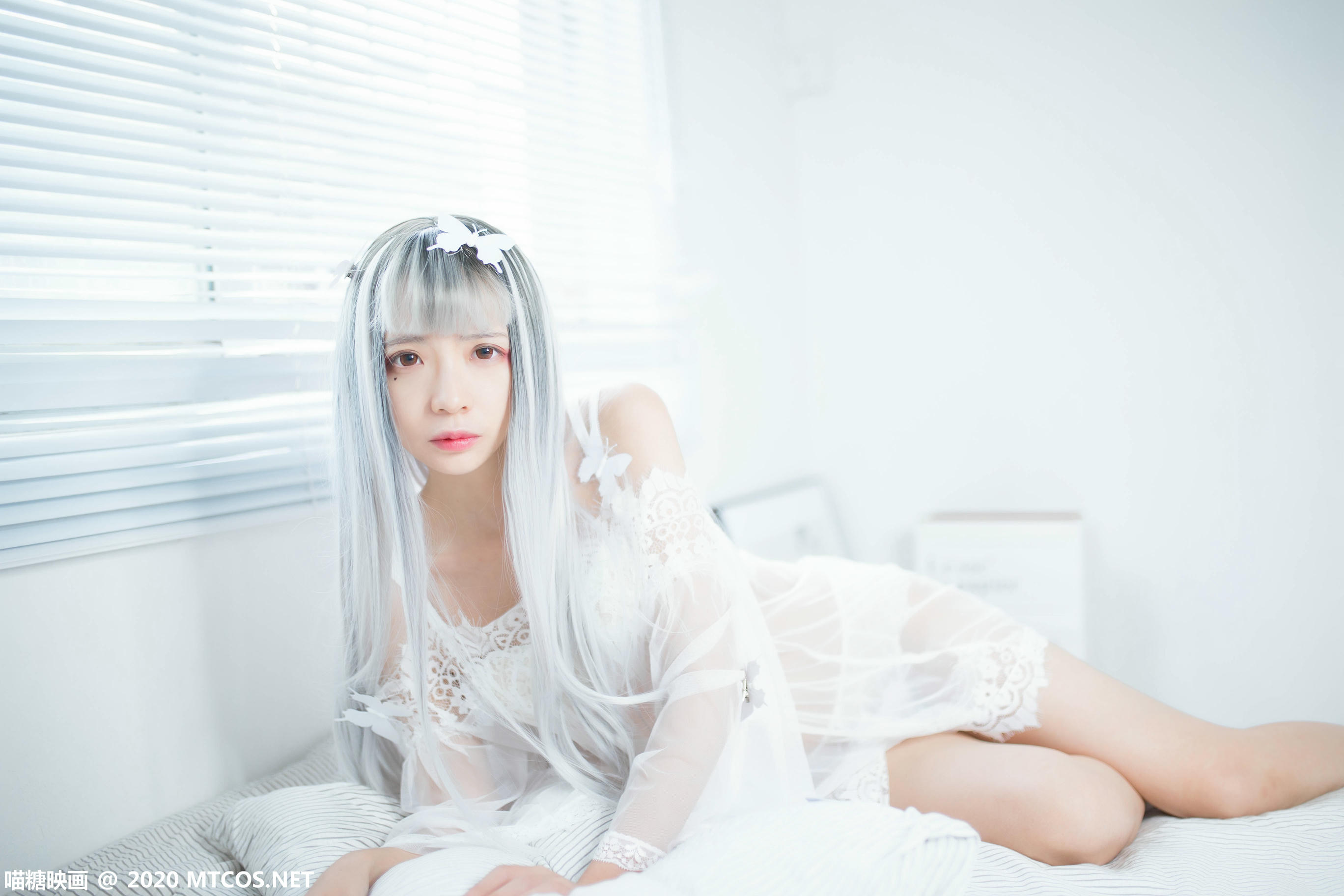 [喵糖映画] VOL.325 白色纱裙[25P／105MB]_第1集