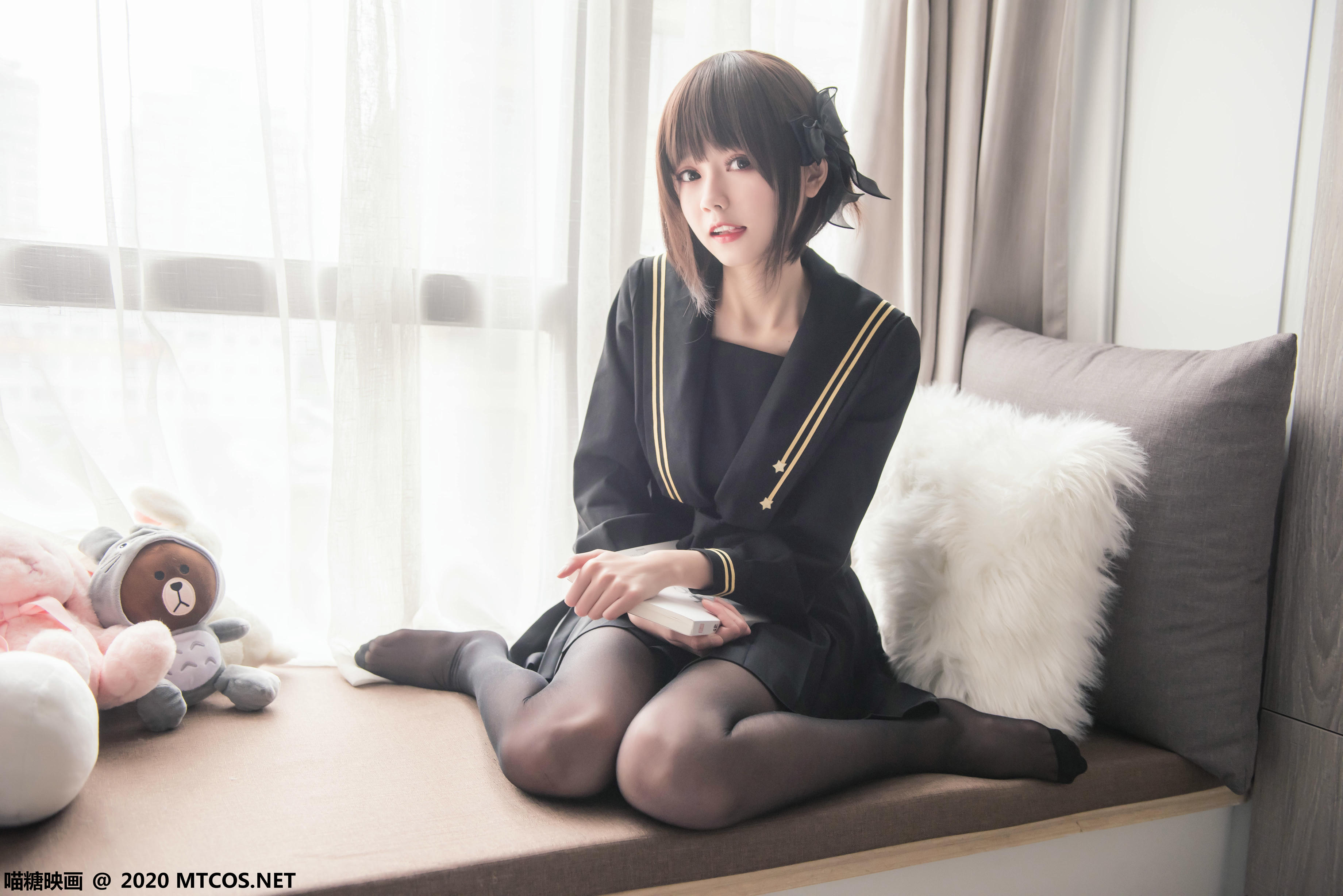 [喵糖映画] VOL.330 窗台少女[20P／164MB]_第1集