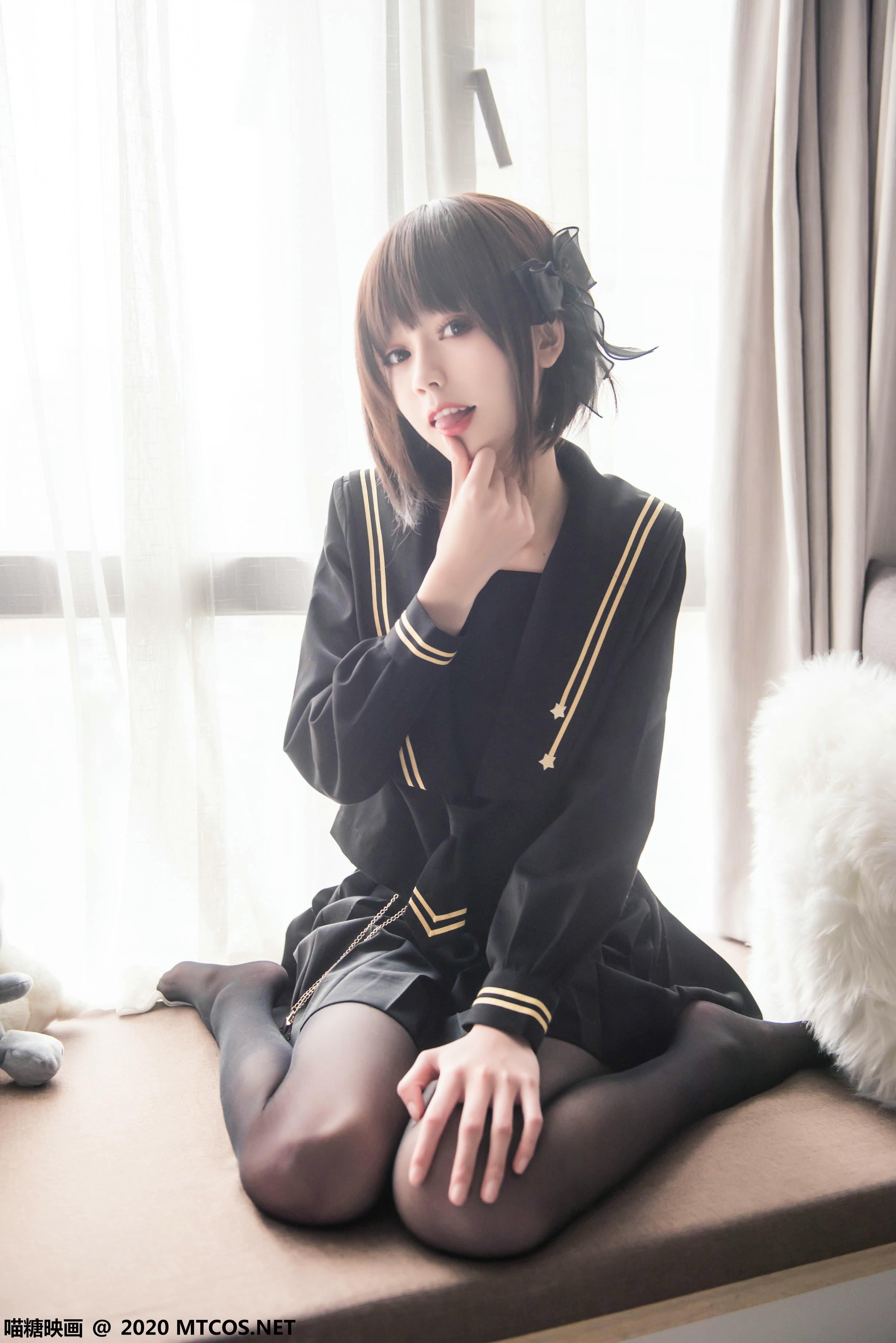 [喵糖映画] VOL.330 窗台少女[20P／164MB]_第1集