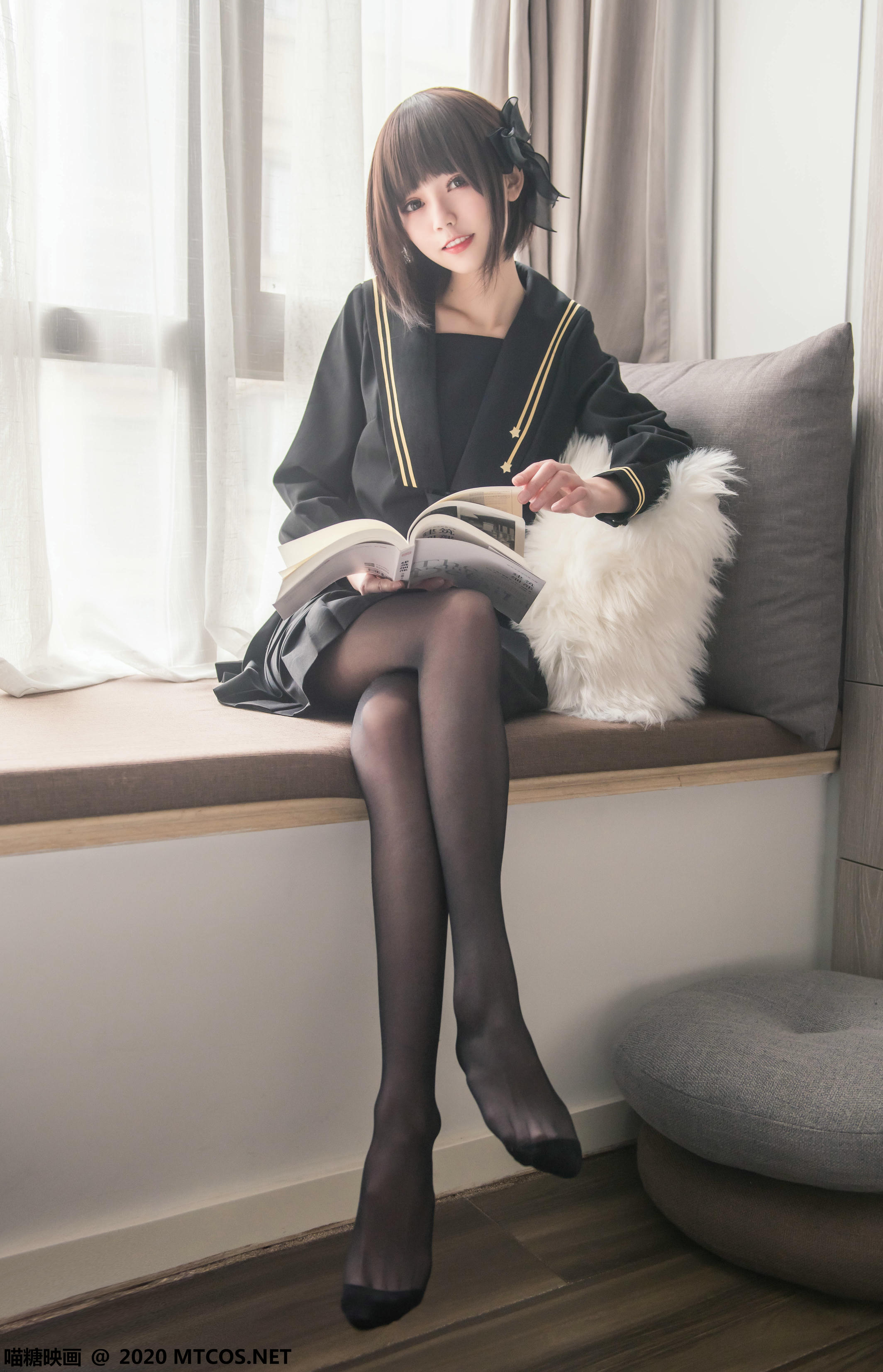 [喵糖映画] VOL.330 窗台少女[20P／164MB]_第1集