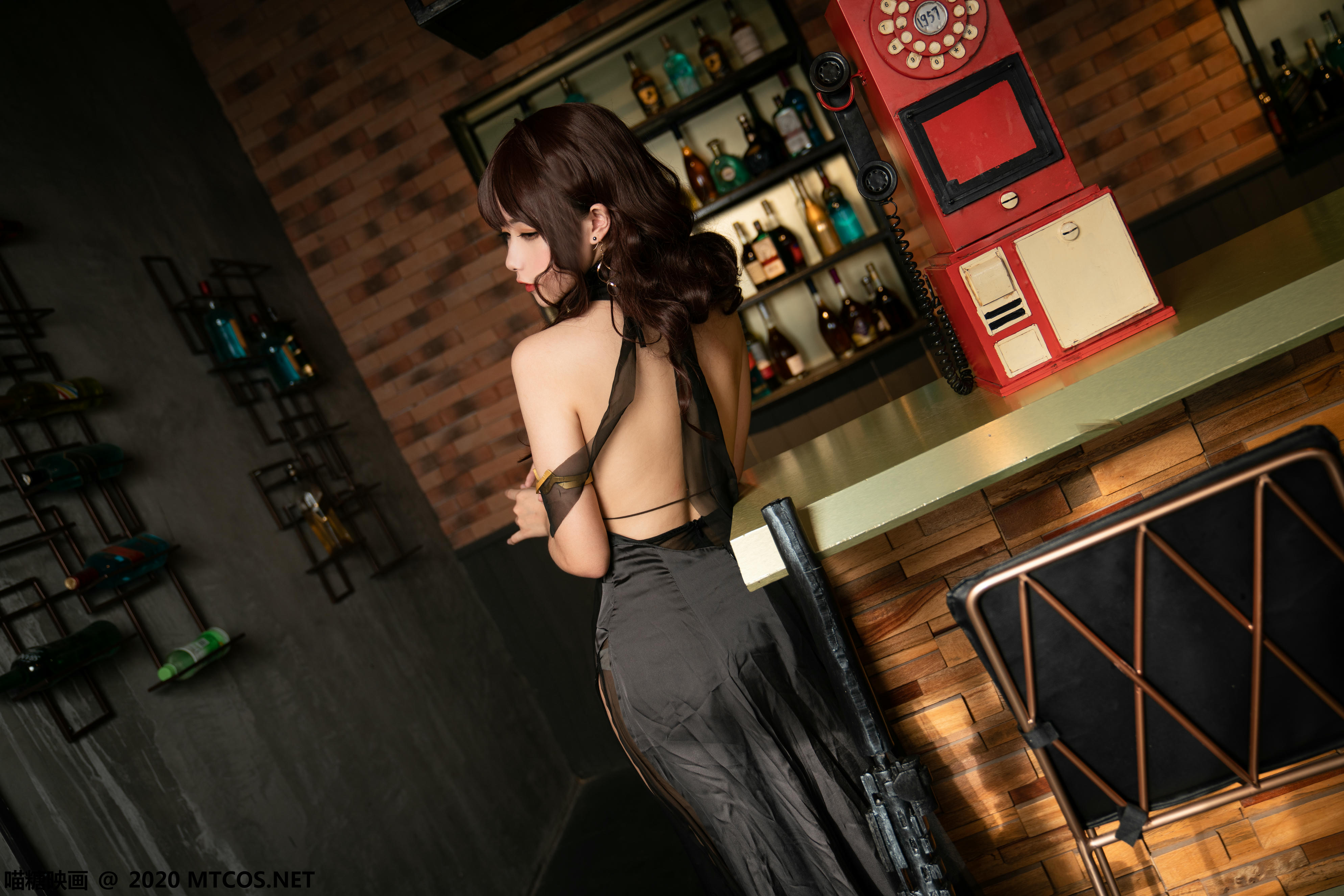 [喵糖映画] VOL.336 黑裙酒馆[20P／415MB]_第1集