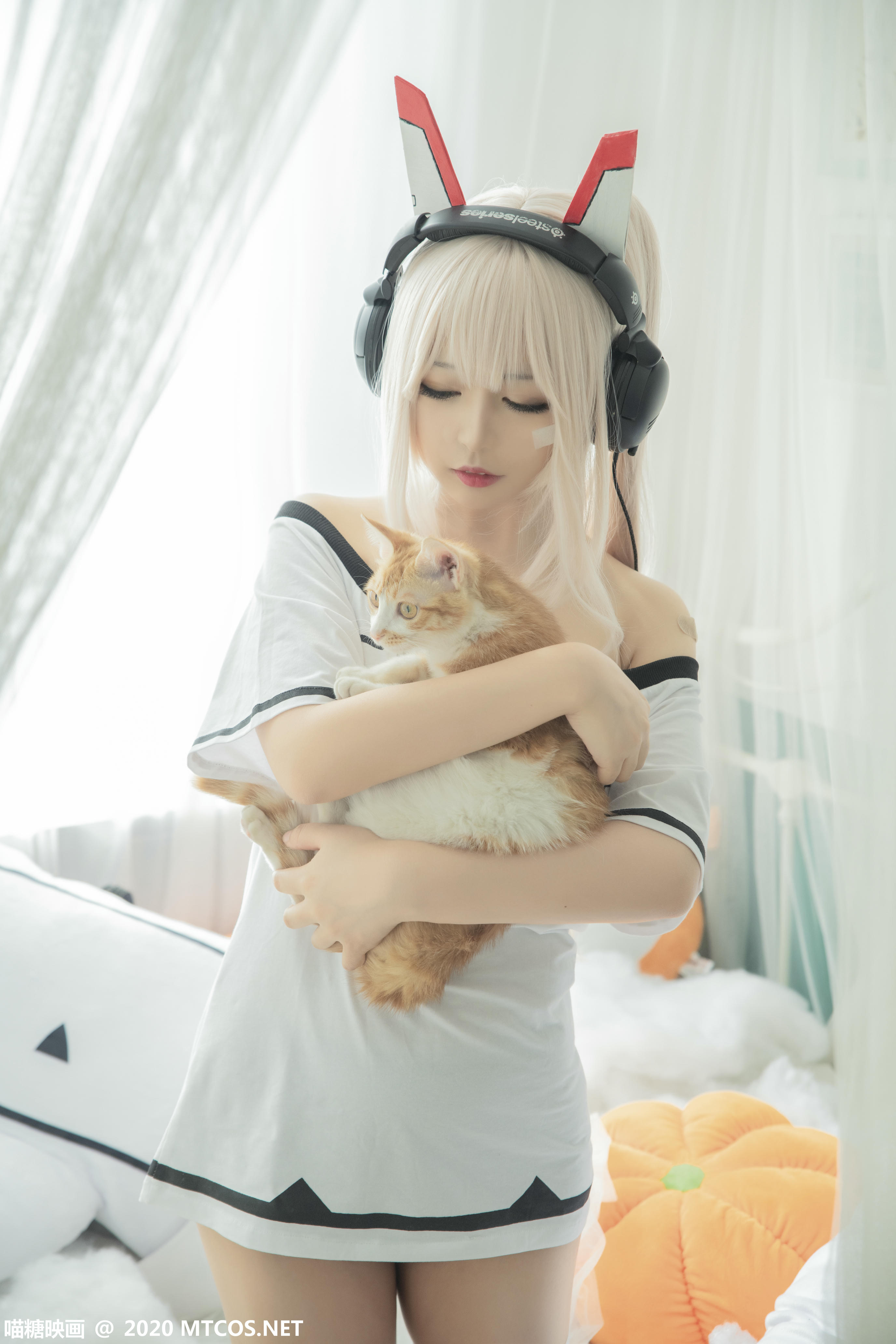 [喵糖映画] VOL.339 肥宅凌波[20P／420MB]_第1集