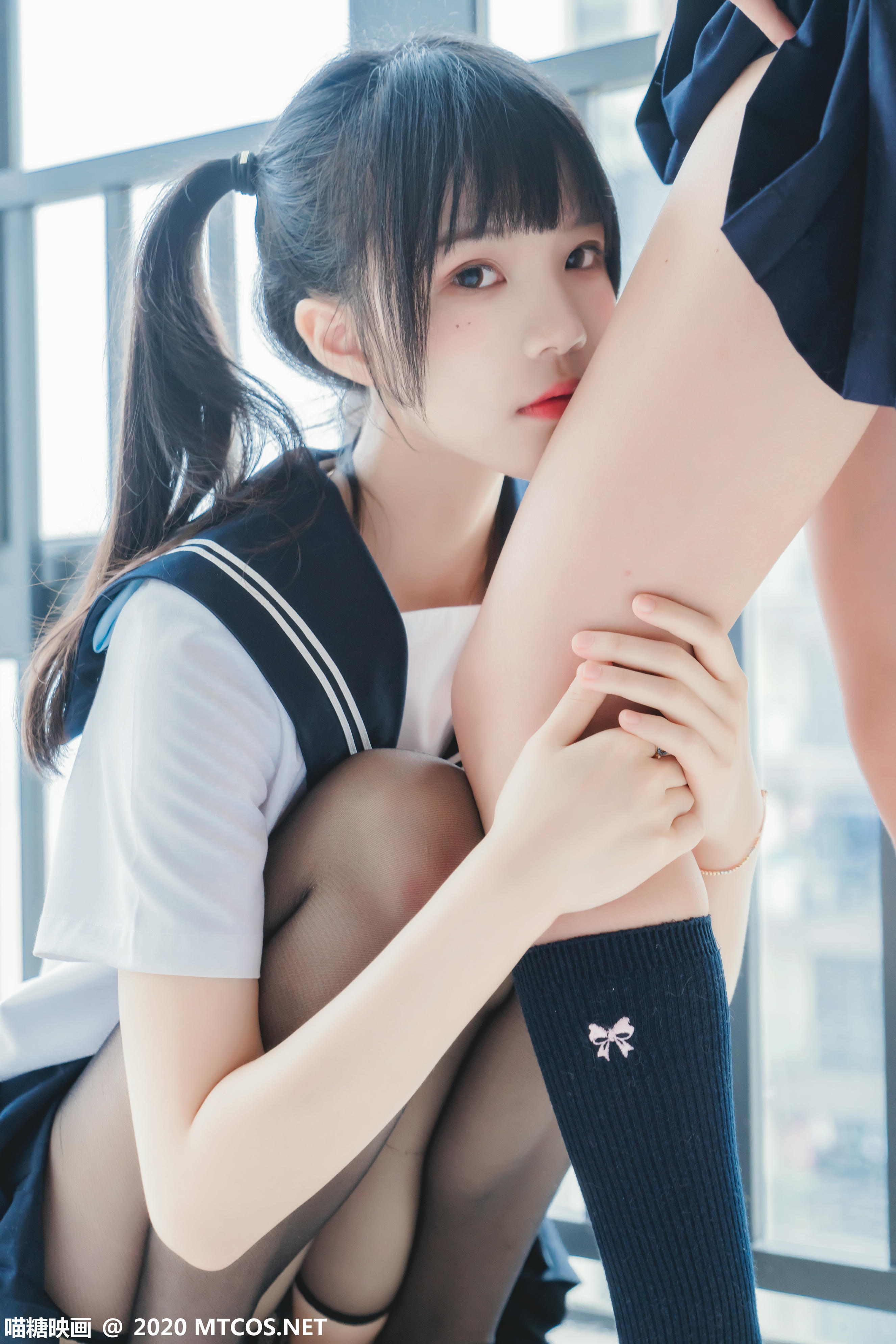 [喵糖映画] JKL.014 她.JK制服[33P／866MB]_第2集