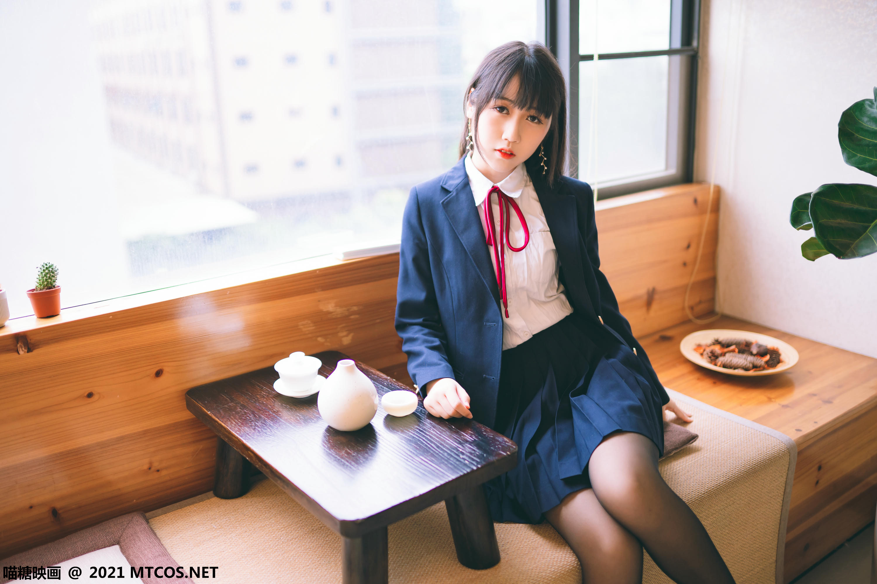 [喵糖映画] VOL.360 JK西装[38P／413MB]_第1集