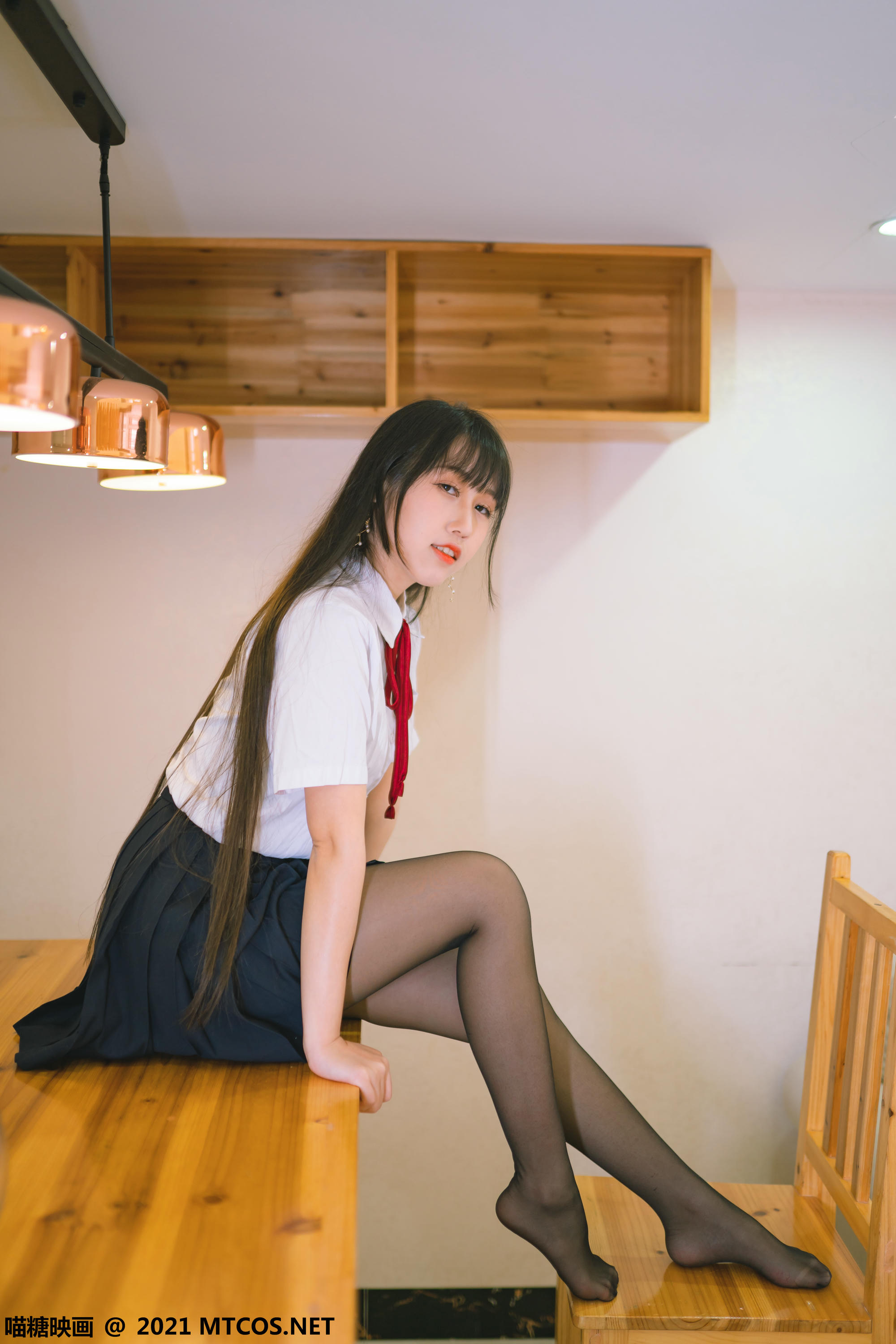 [喵糖映画] VOL.360 JK西装[38P／413MB]_第1集