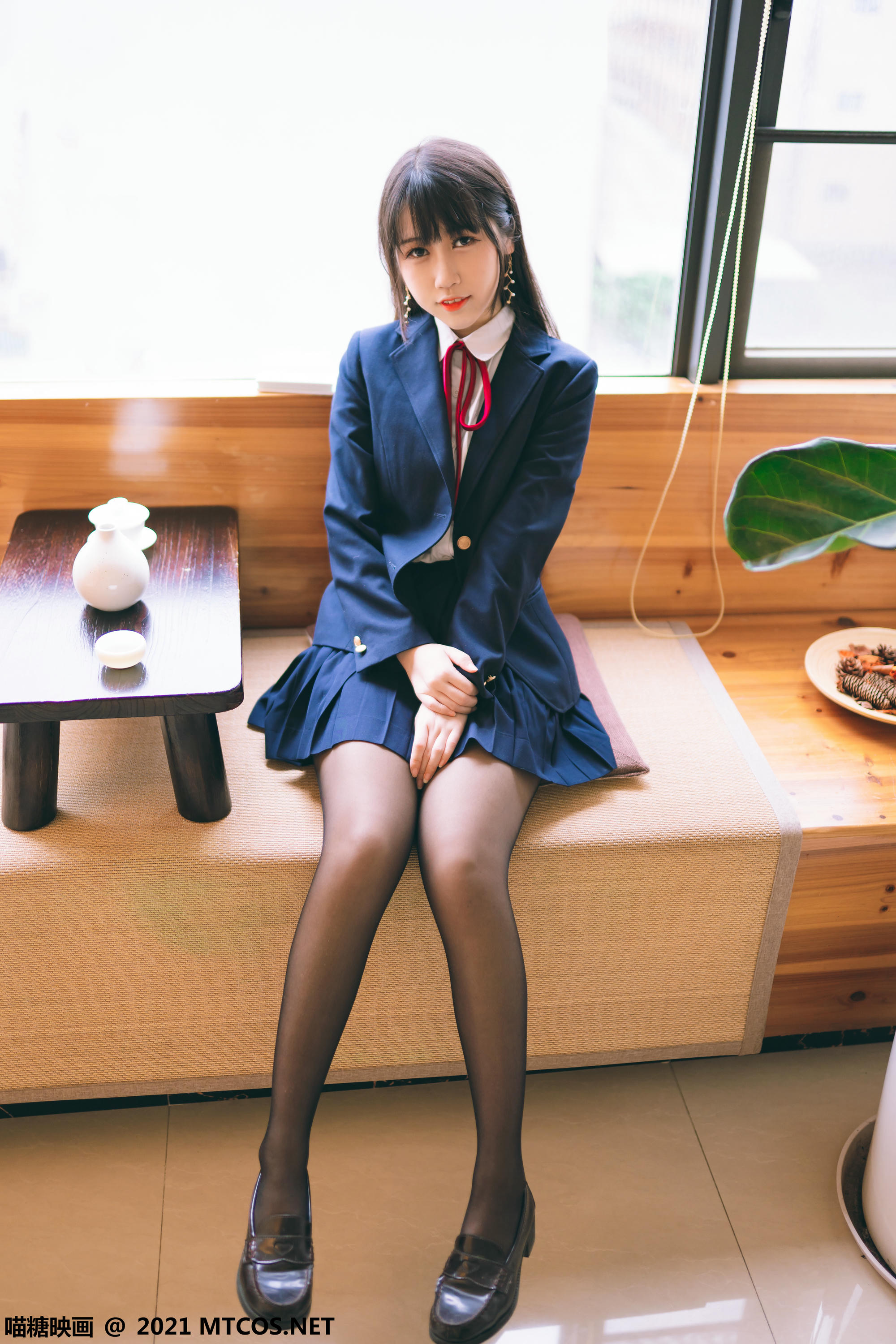 [喵糖映画] VOL.360 JK西装[38P／413MB]_第1集