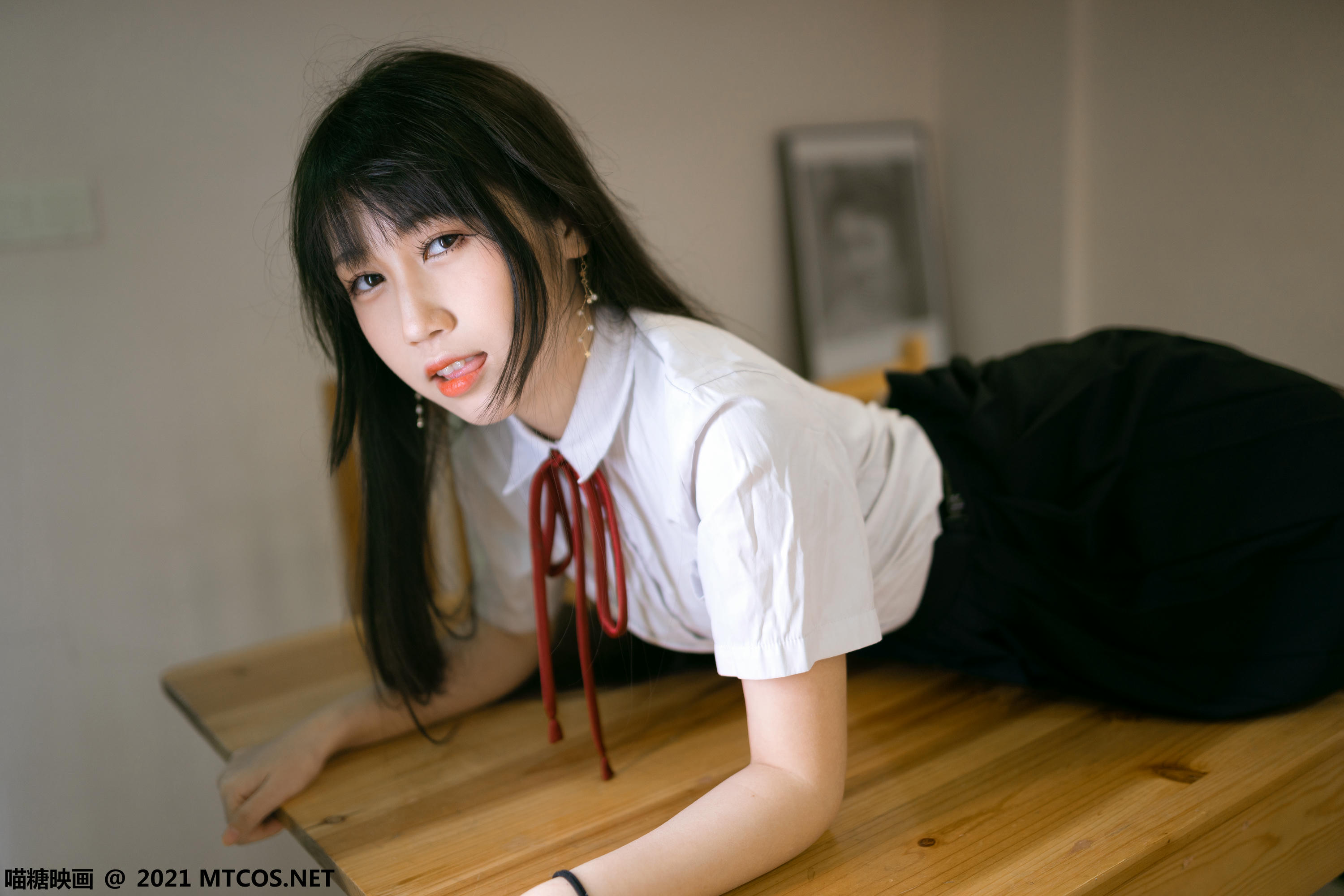 [喵糖映画] VOL.360 JK西装[38P／413MB]_第2集