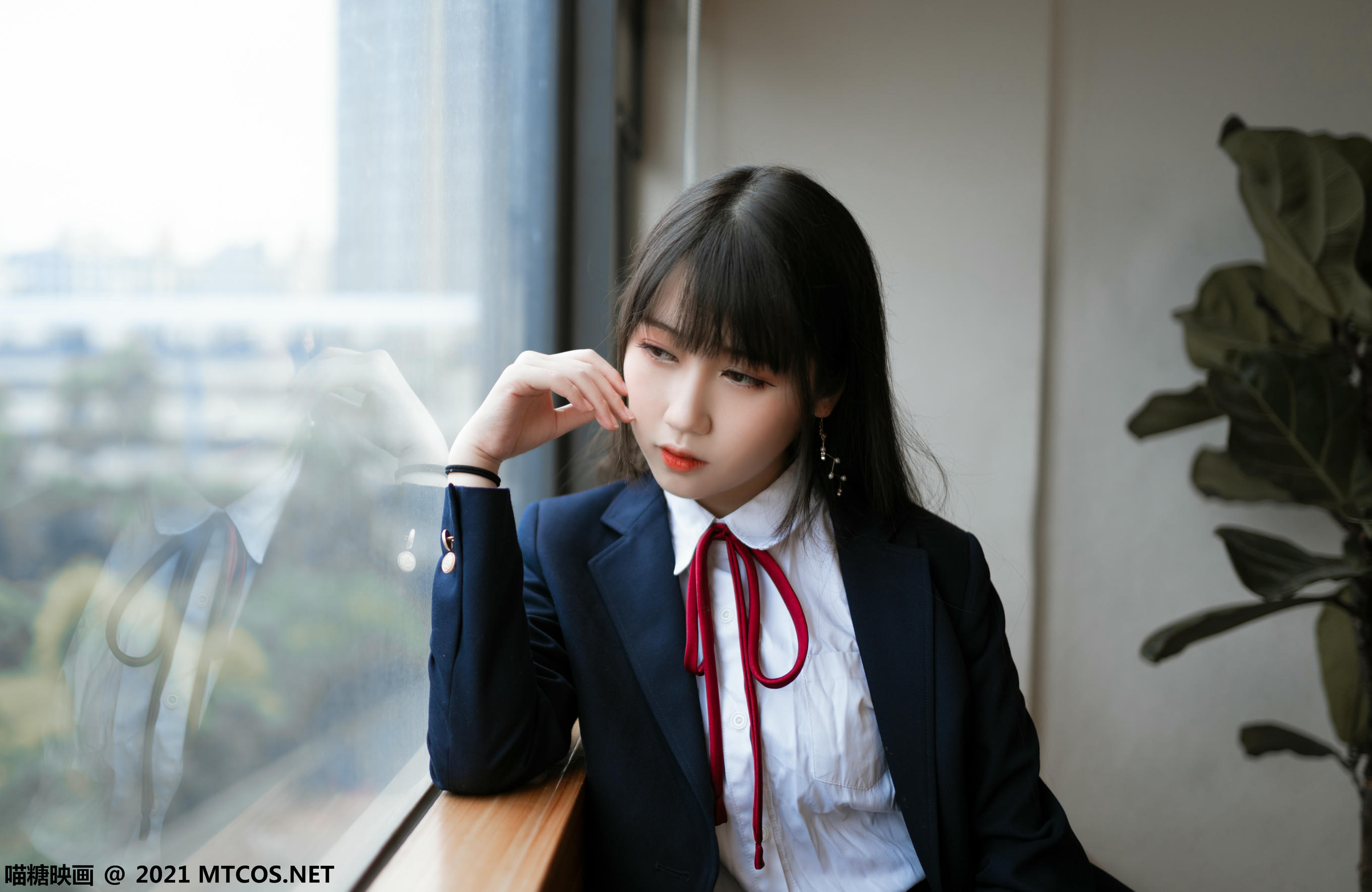 [喵糖映画] VOL.360 JK西装[38P／413MB]_第1集