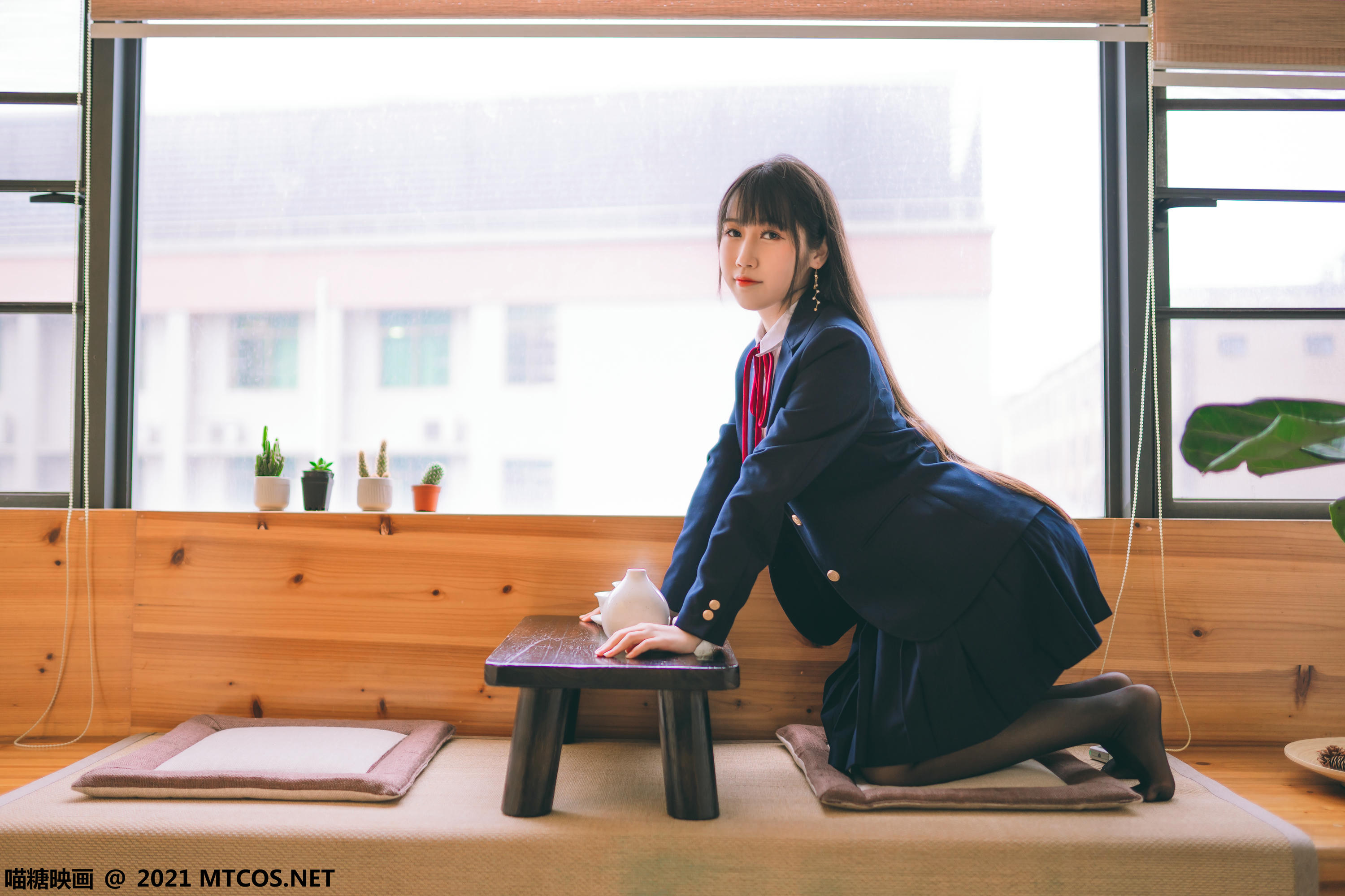 [喵糖映画] VOL.360 JK西装[38P／413MB]_第1集