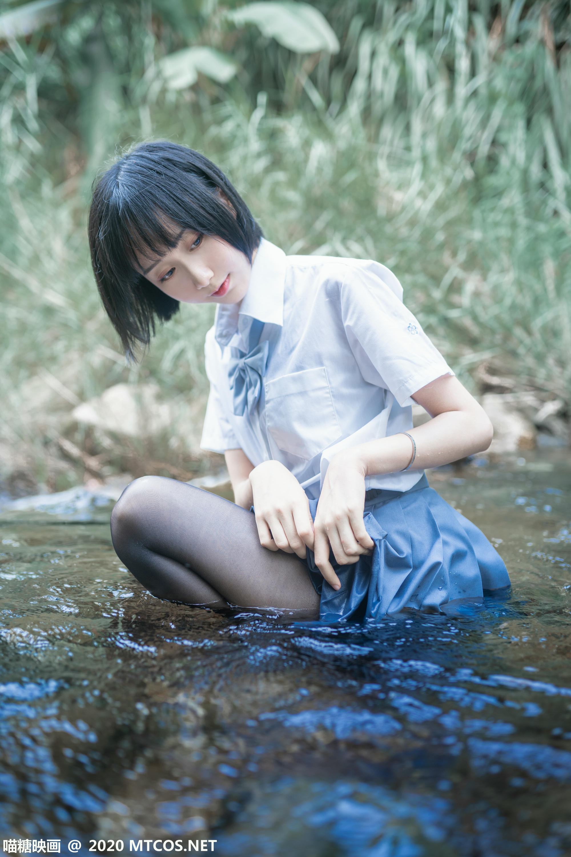 [喵糖映画] JKL.016 溪边JK制服[37P／372MB]_第2集