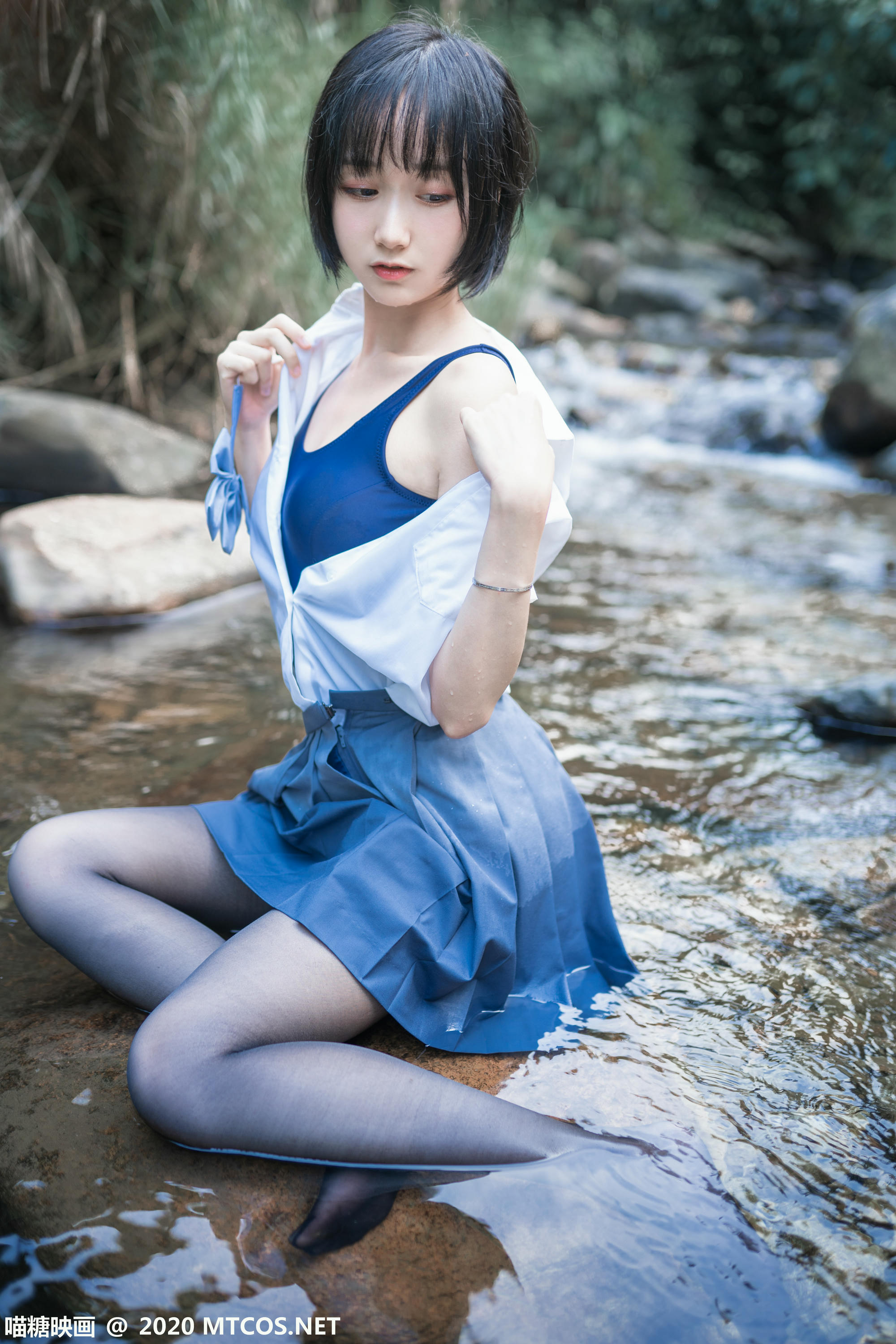 [喵糖映画] JKL.016 溪边JK制服[37P／372MB]_第2集