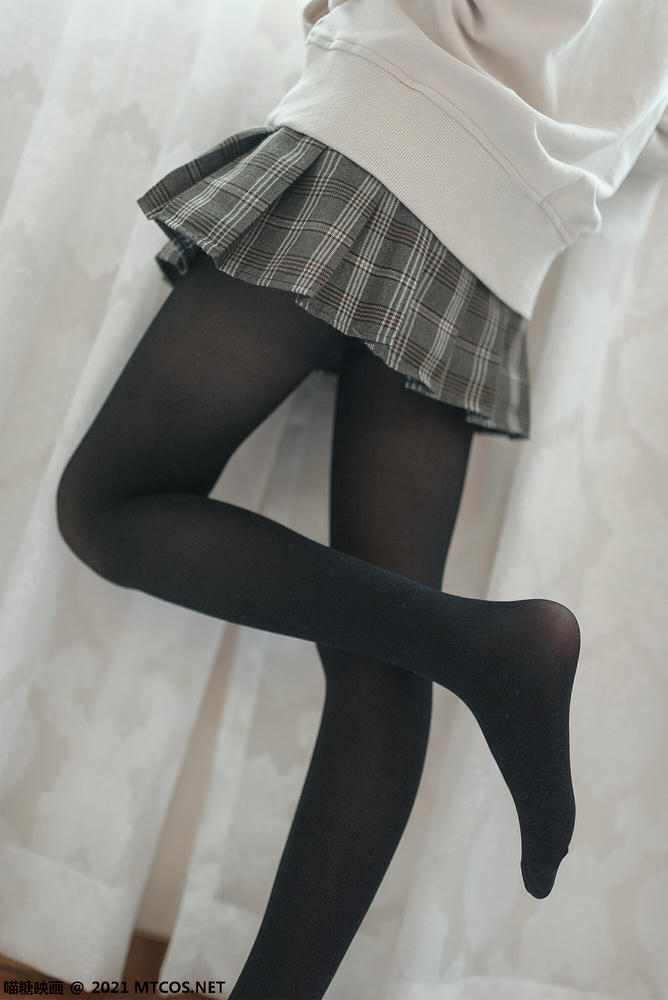 [喵糖映画] VOL.367 黑直长[50P／96.6MB]_第1集