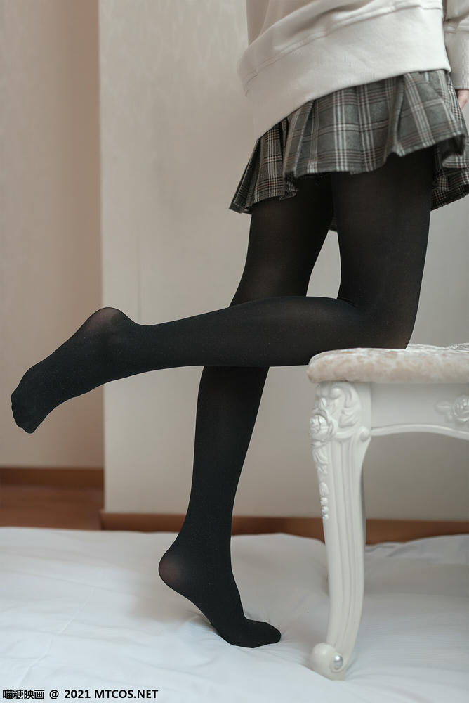 [喵糖映画] VOL.367 黑直长[50P／96.6MB]_第2集