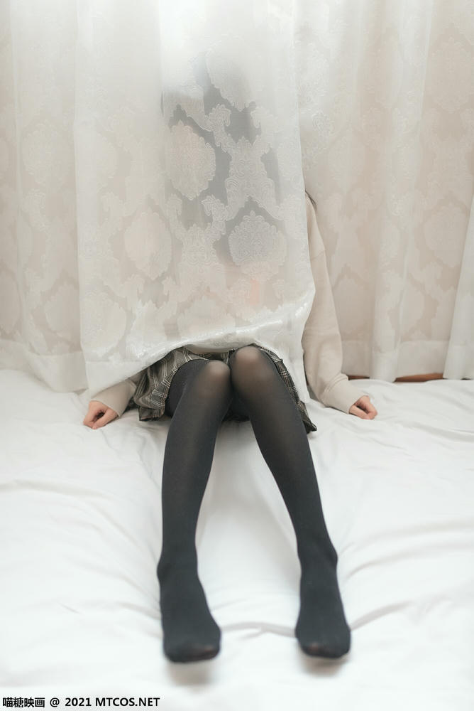 [喵糖映画] VOL.367 黑直长[50P／96.6MB]_第1集