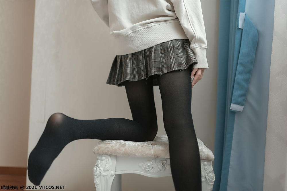 [喵糖映画] VOL.367 黑直长[50P／96.6MB]_第2集