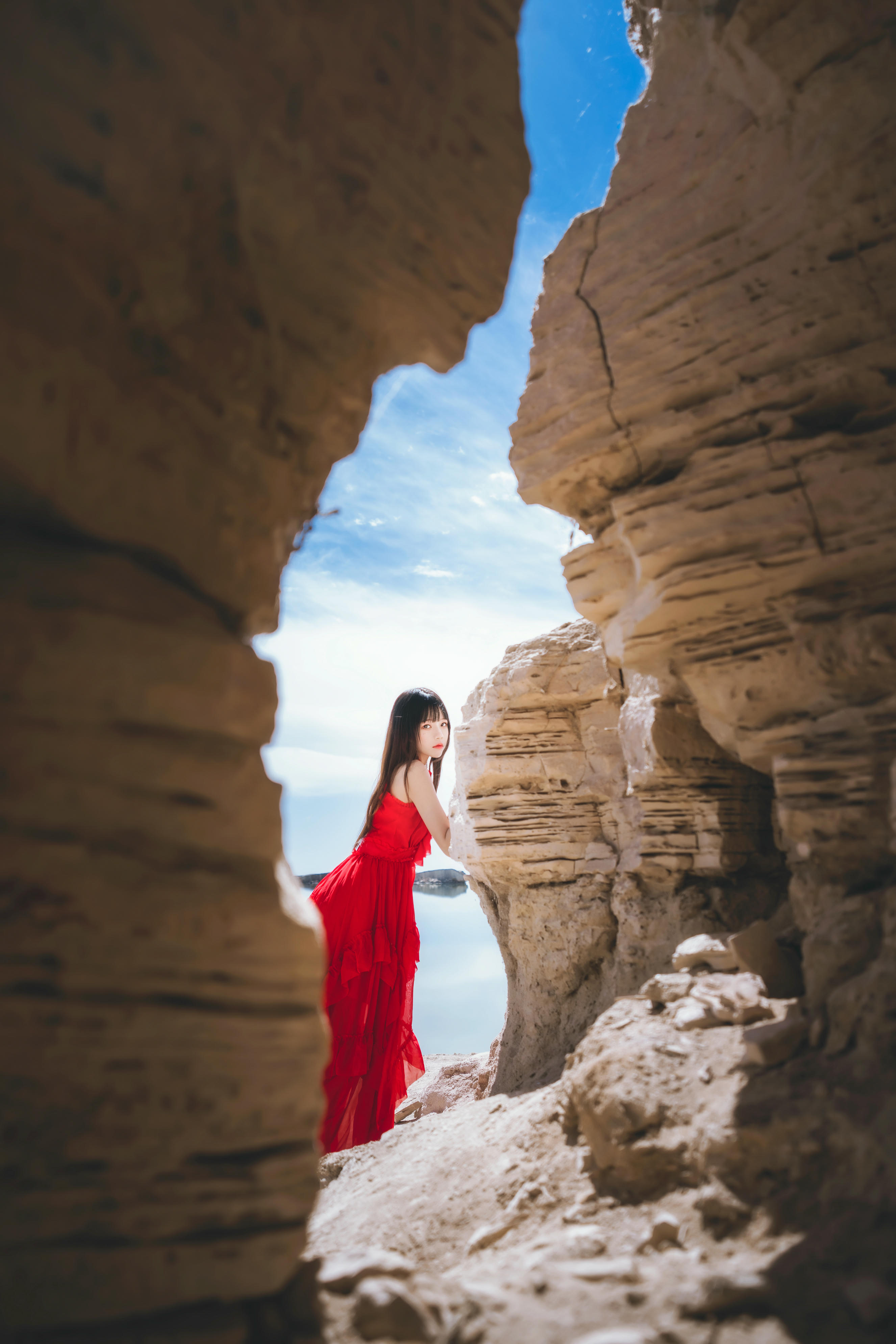 [喵糖映画] VOL.372 海边红裙[25P／461MB]_第1集