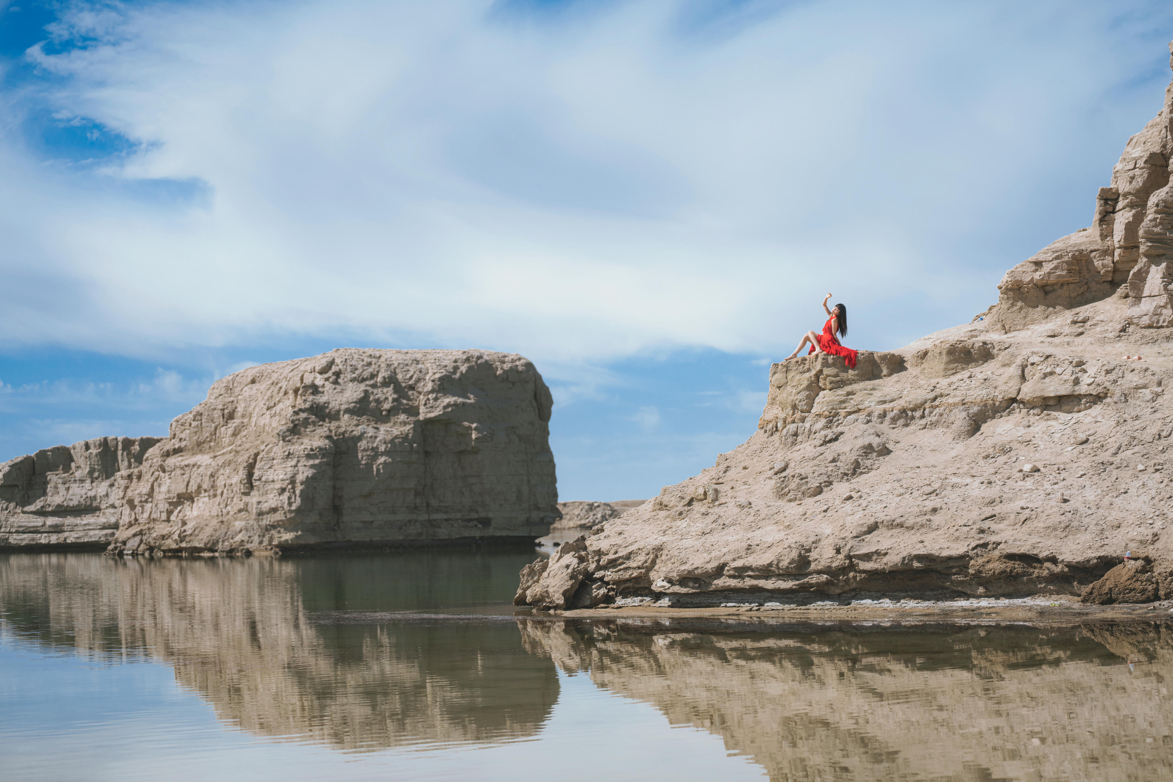 [喵糖映画] VOL.372 海边红裙[25P／461MB]_第1集