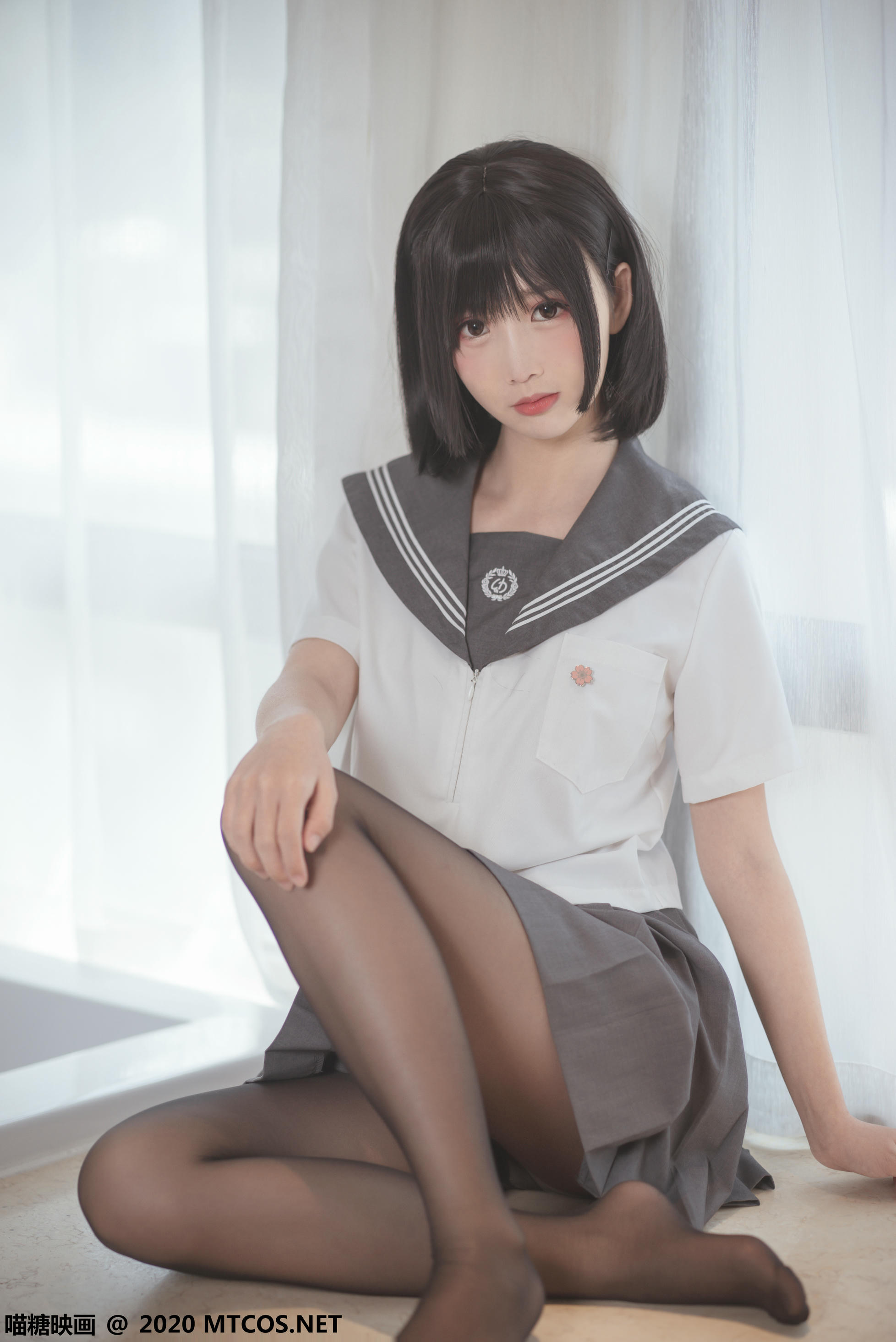 [喵糖映画] JKL.017 黑丝JK制服[21P／270MB]_第1集