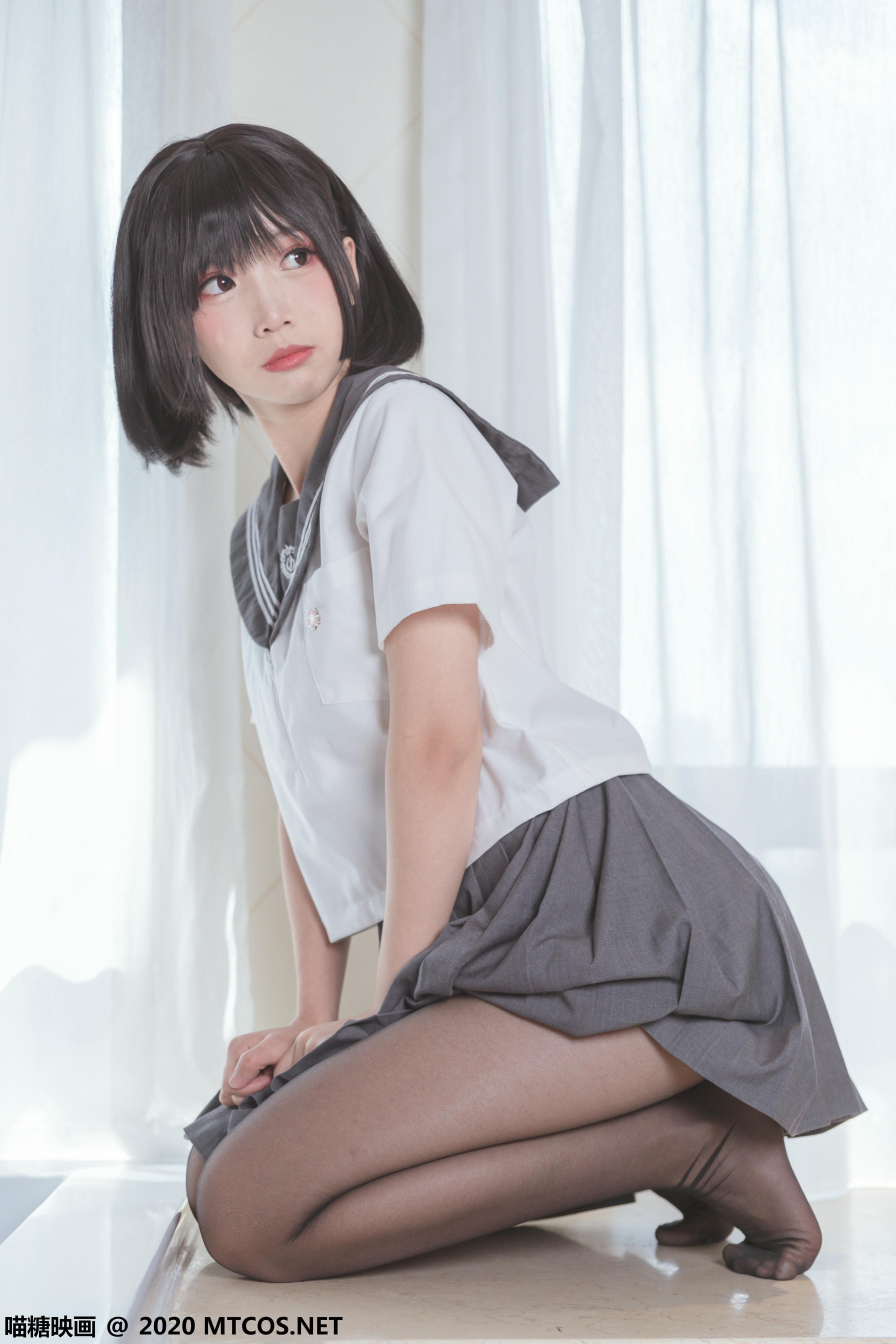 [喵糖映画] JKL.017 黑丝JK制服[21P／270MB]_第1集