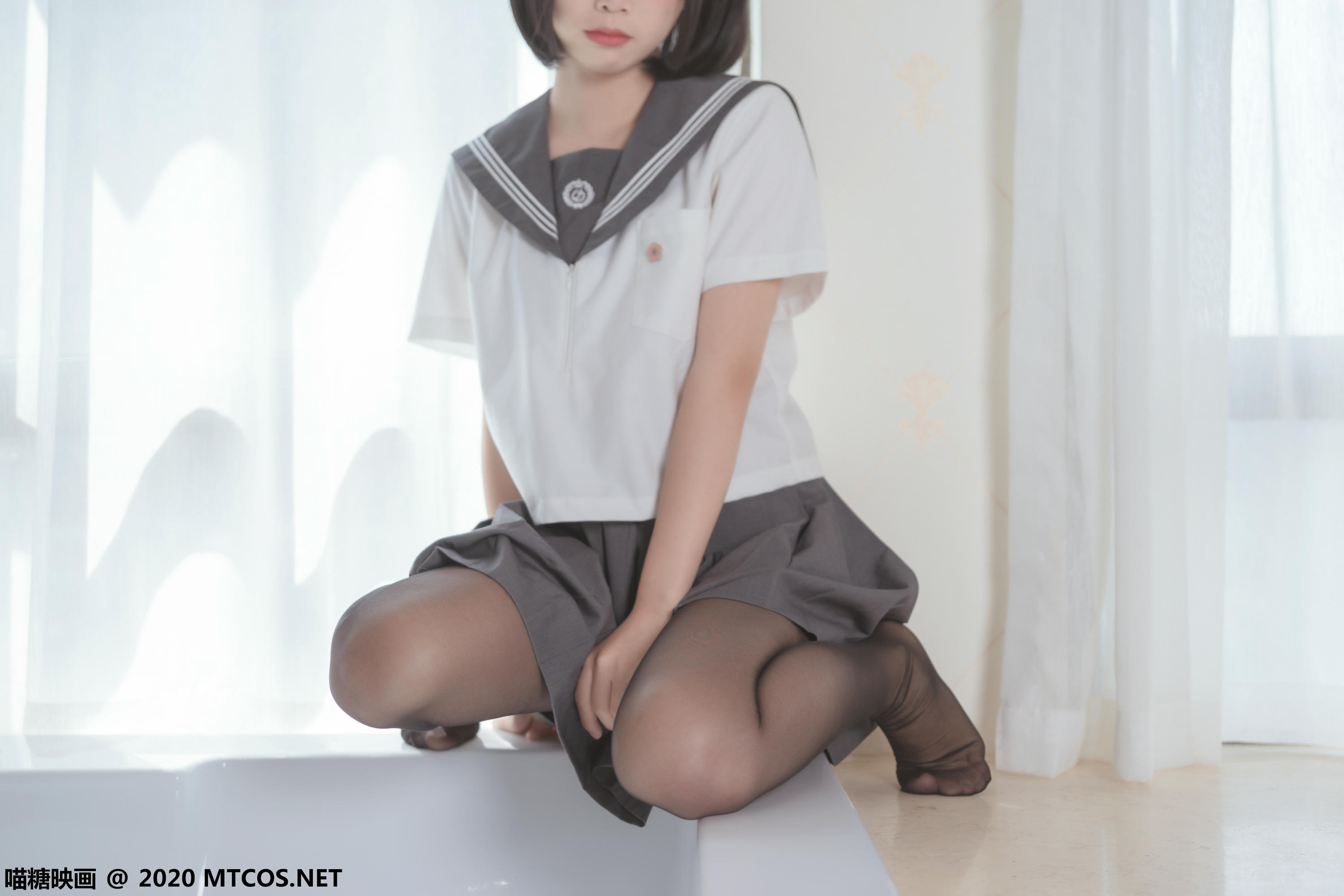 [喵糖映画] JKL.017 黑丝JK制服[21P／270MB]_第1集