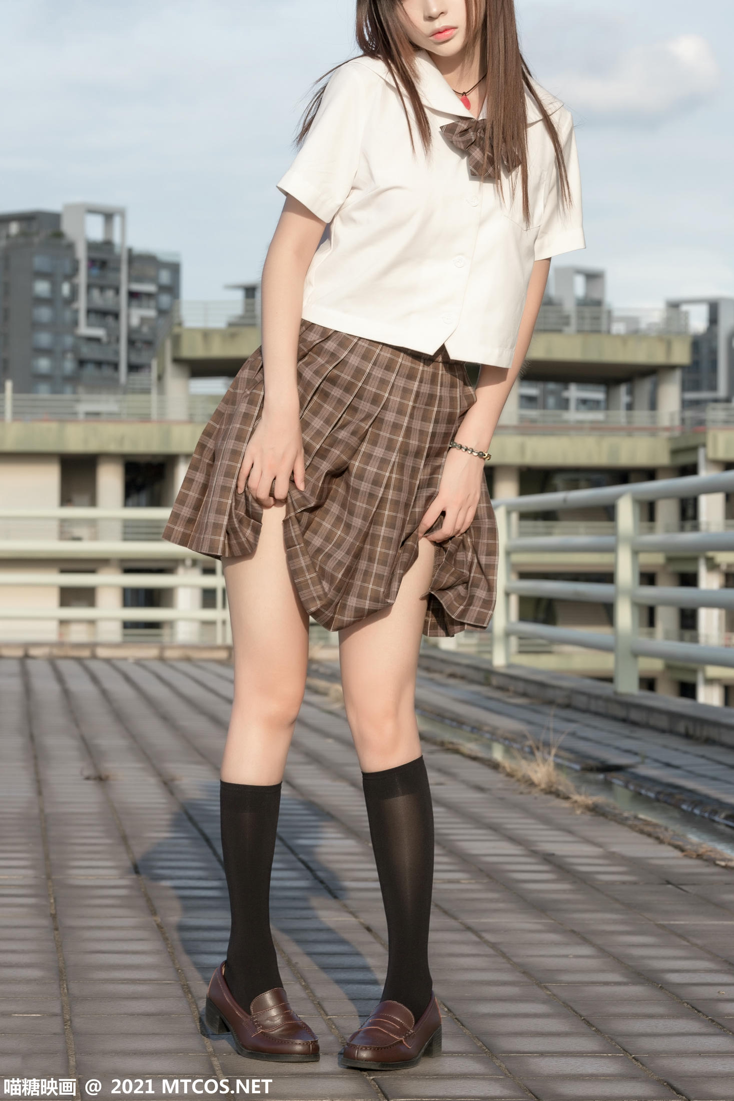 [喵糖映画] VOL.375 忧郁少女[34P／358MB]_第1集