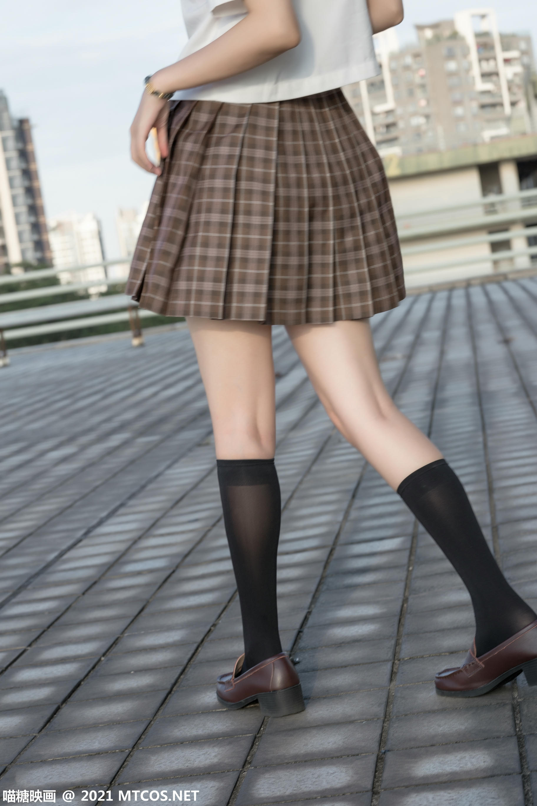 [喵糖映画] VOL.375 忧郁少女[34P／358MB]_第1集