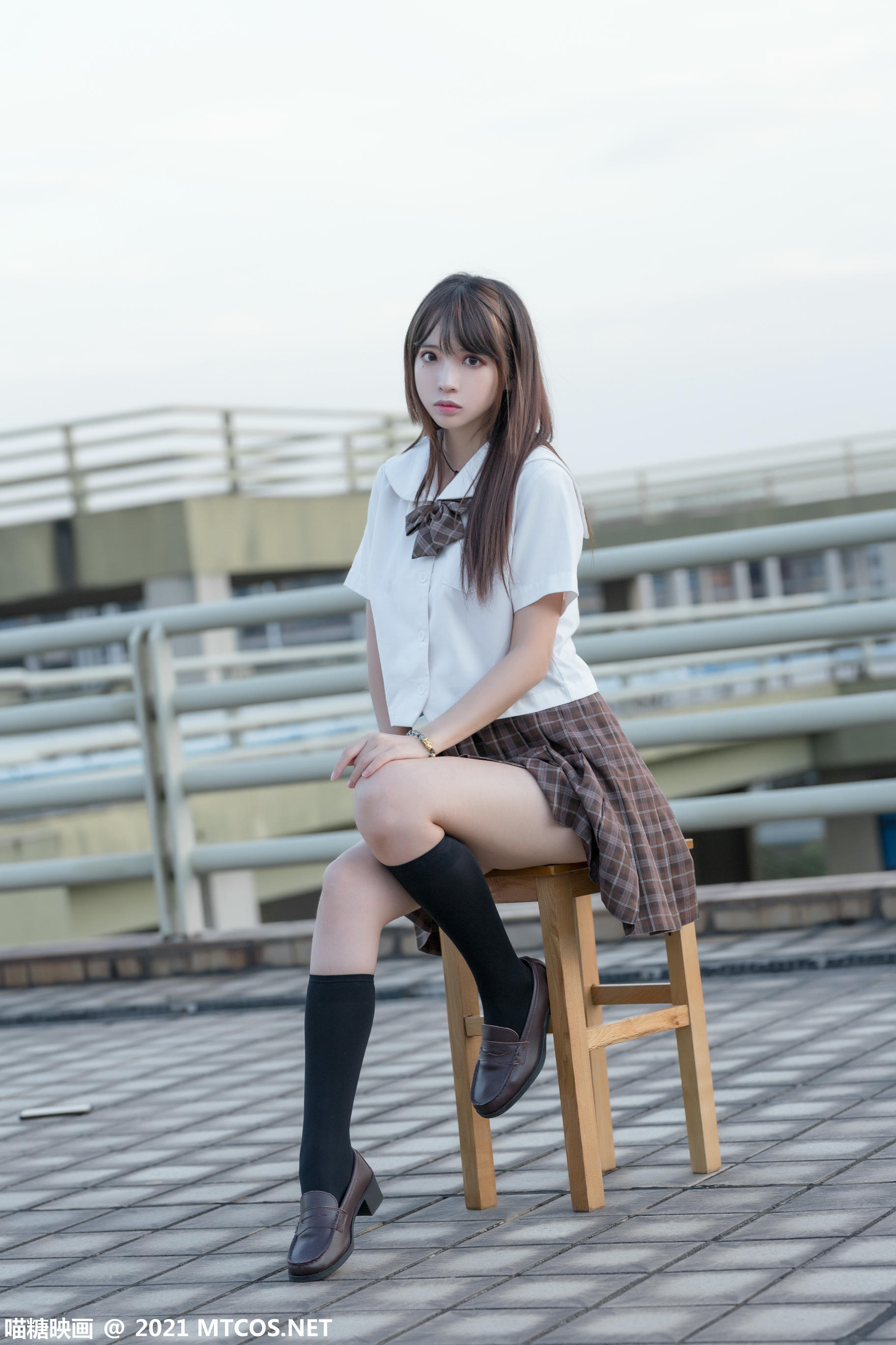 [喵糖映画] VOL.375 忧郁少女[34P／358MB]_第2集