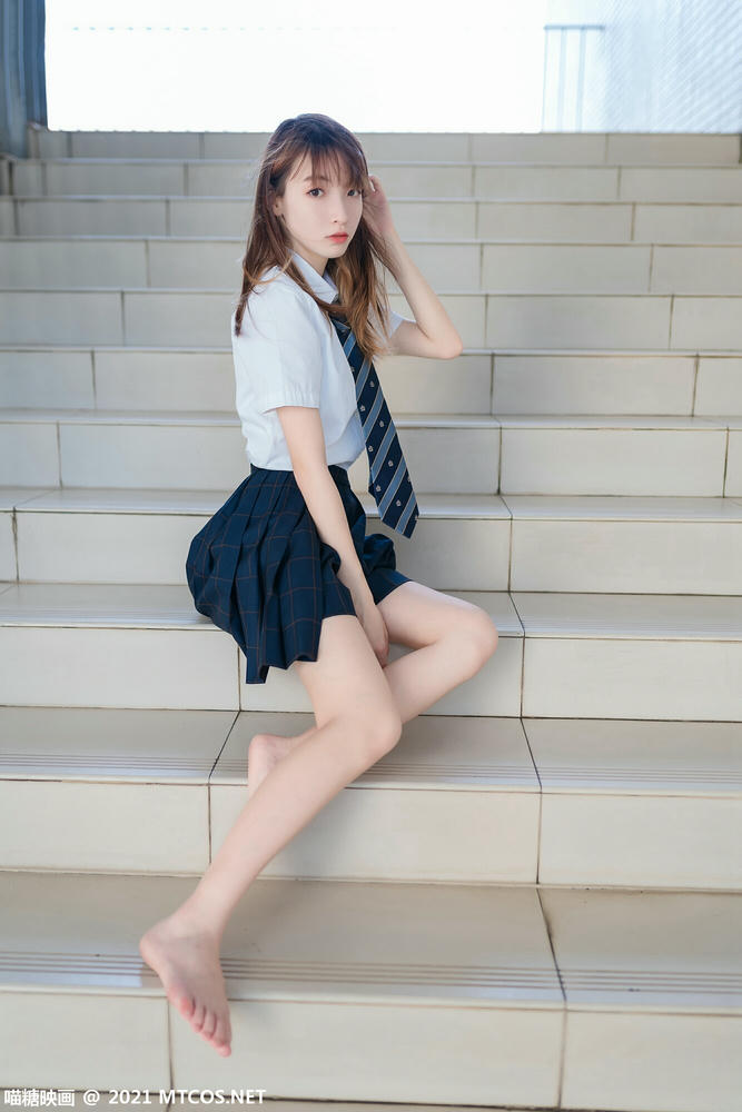 [喵糖映画] VOL.376 芊芊细腿[47P／80.9MB]_第2集