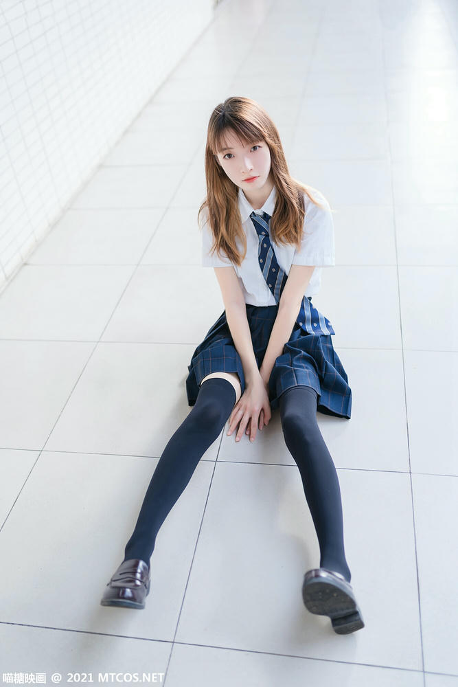 [喵糖映画] VOL.376 芊芊细腿[47P／80.9MB]_第2集