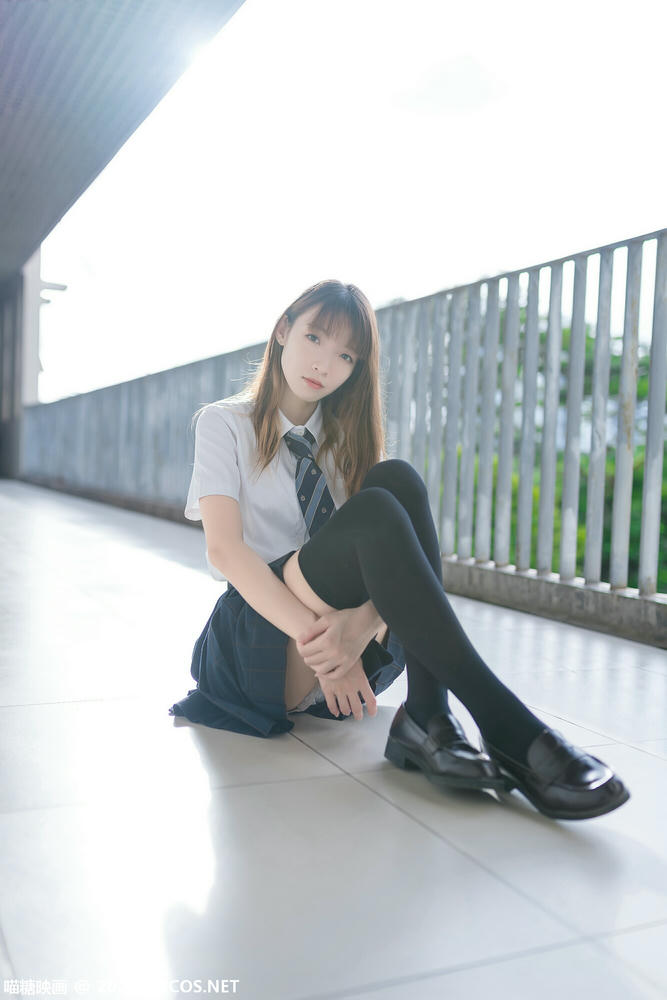 [喵糖映画] VOL.376 芊芊细腿[47P／80.9MB]_第2集