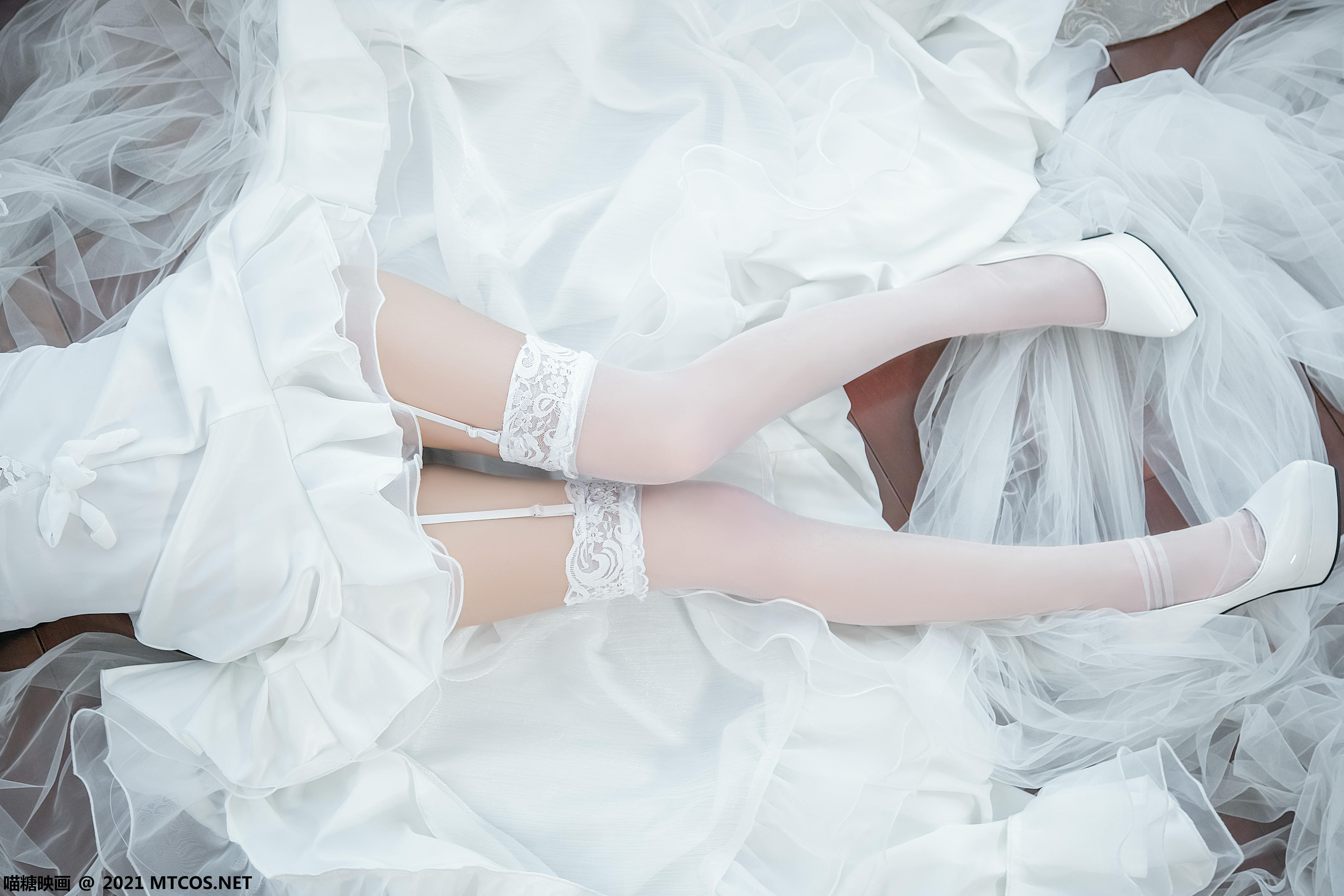 [喵糖映画] VOL.381 花嫁[23P／675MB]_第1集