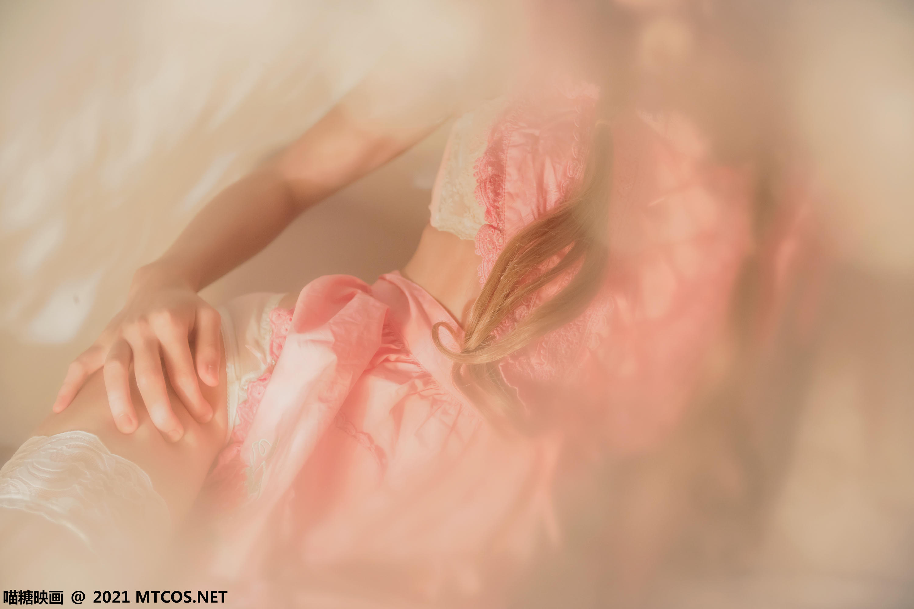 [喵糖映画] VOL.384 冬眠兔[27P／380MB]_第1集