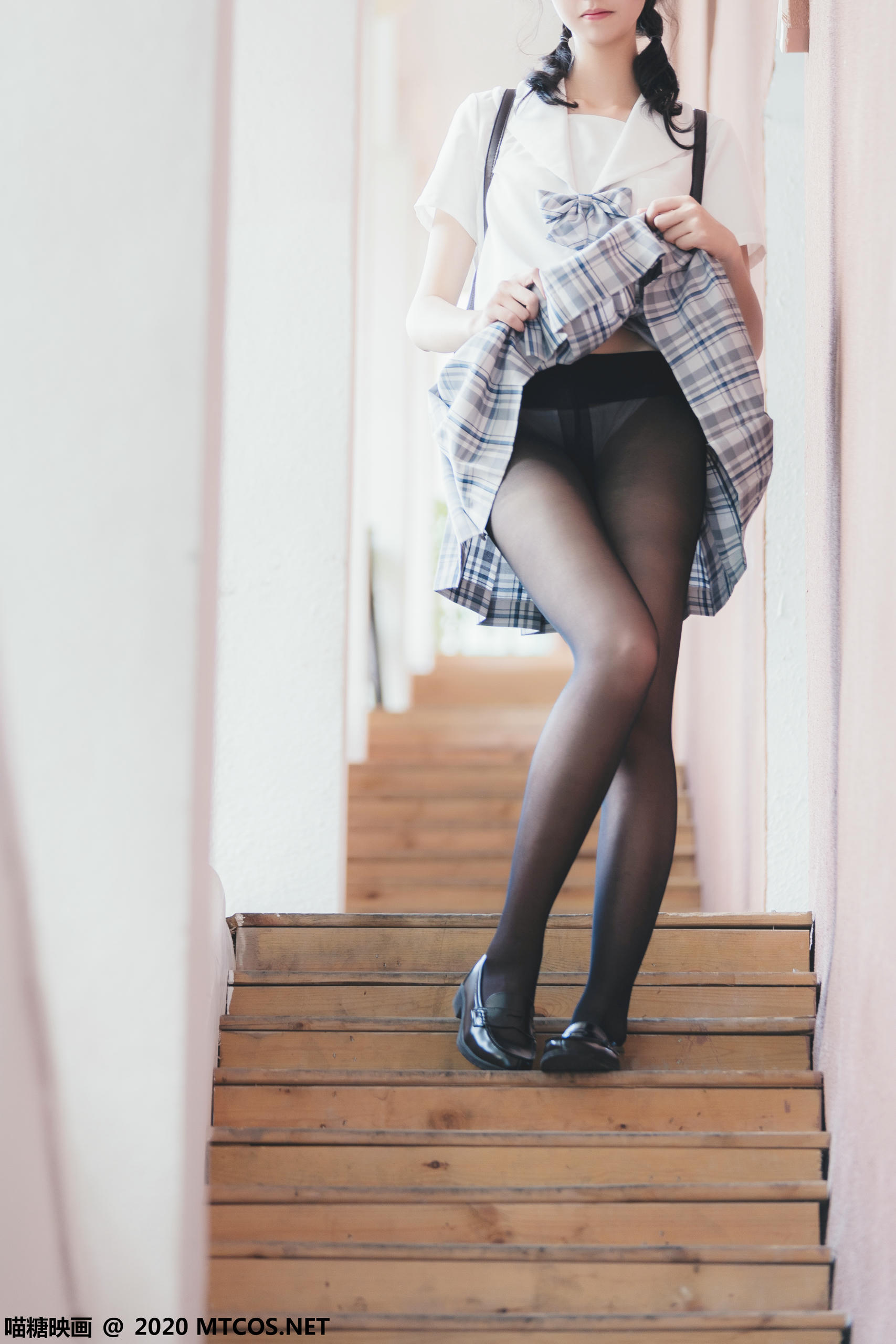 [喵糖映画] JKL.018 户外JK制服[54P／1.23GB]_第2集