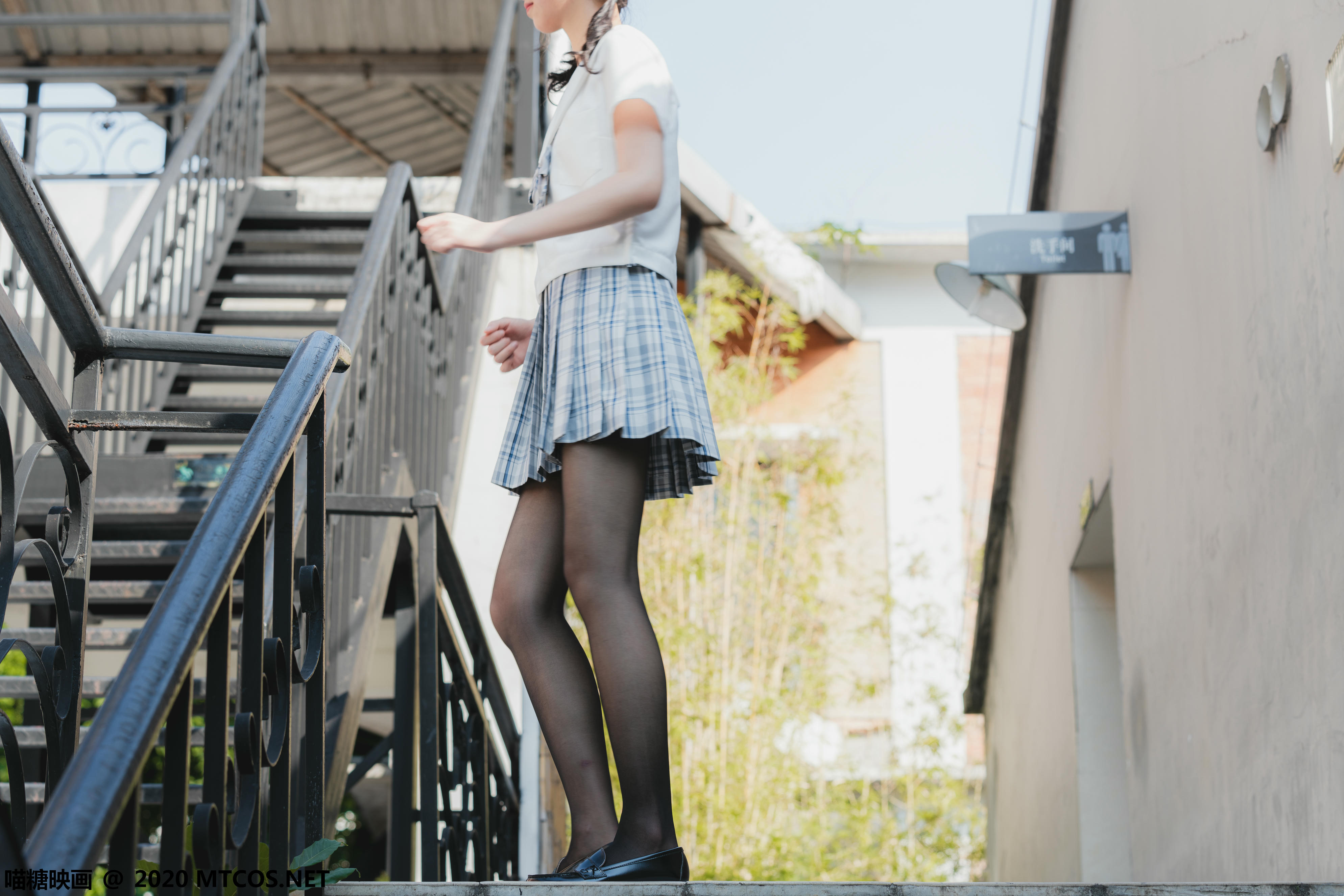 [喵糖映画] JKL.018 户外JK制服[54P／1.23GB]_第3集