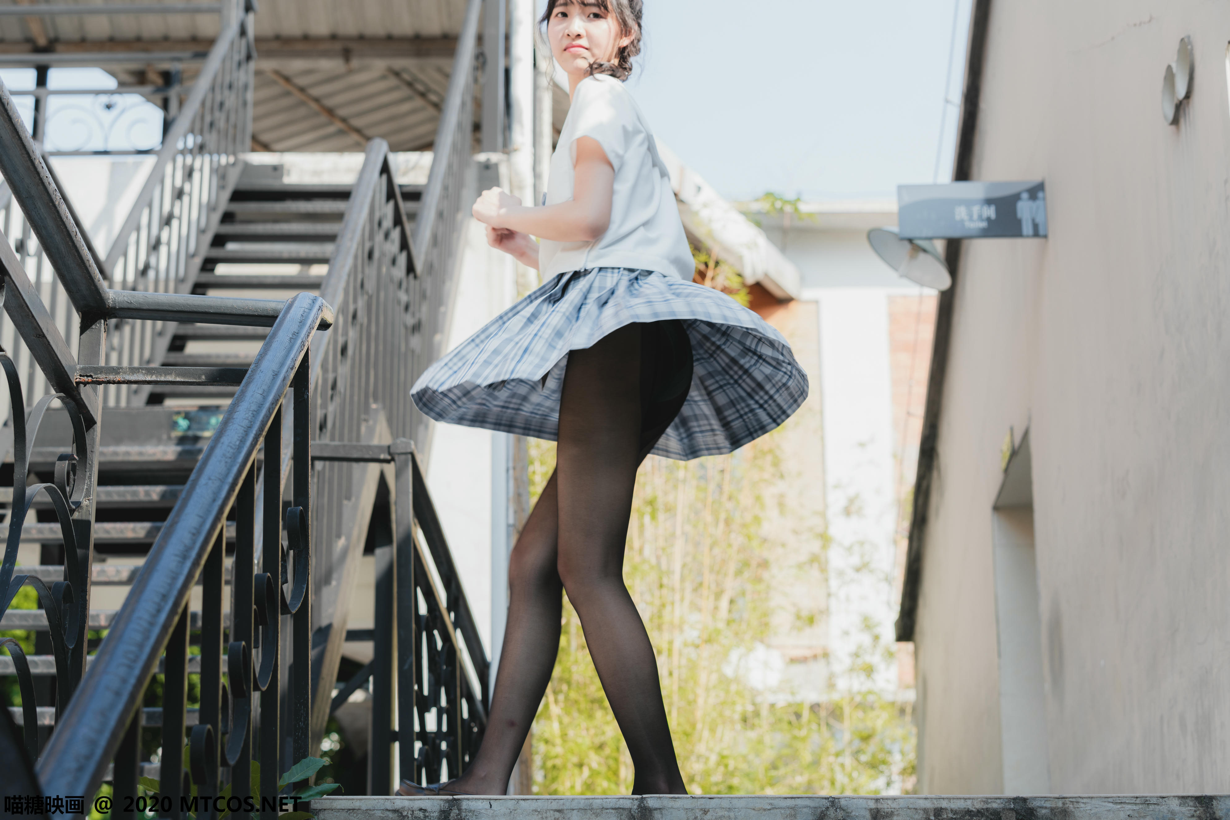 [喵糖映画] JKL.018 户外JK制服[54P／1.23GB]_第3集