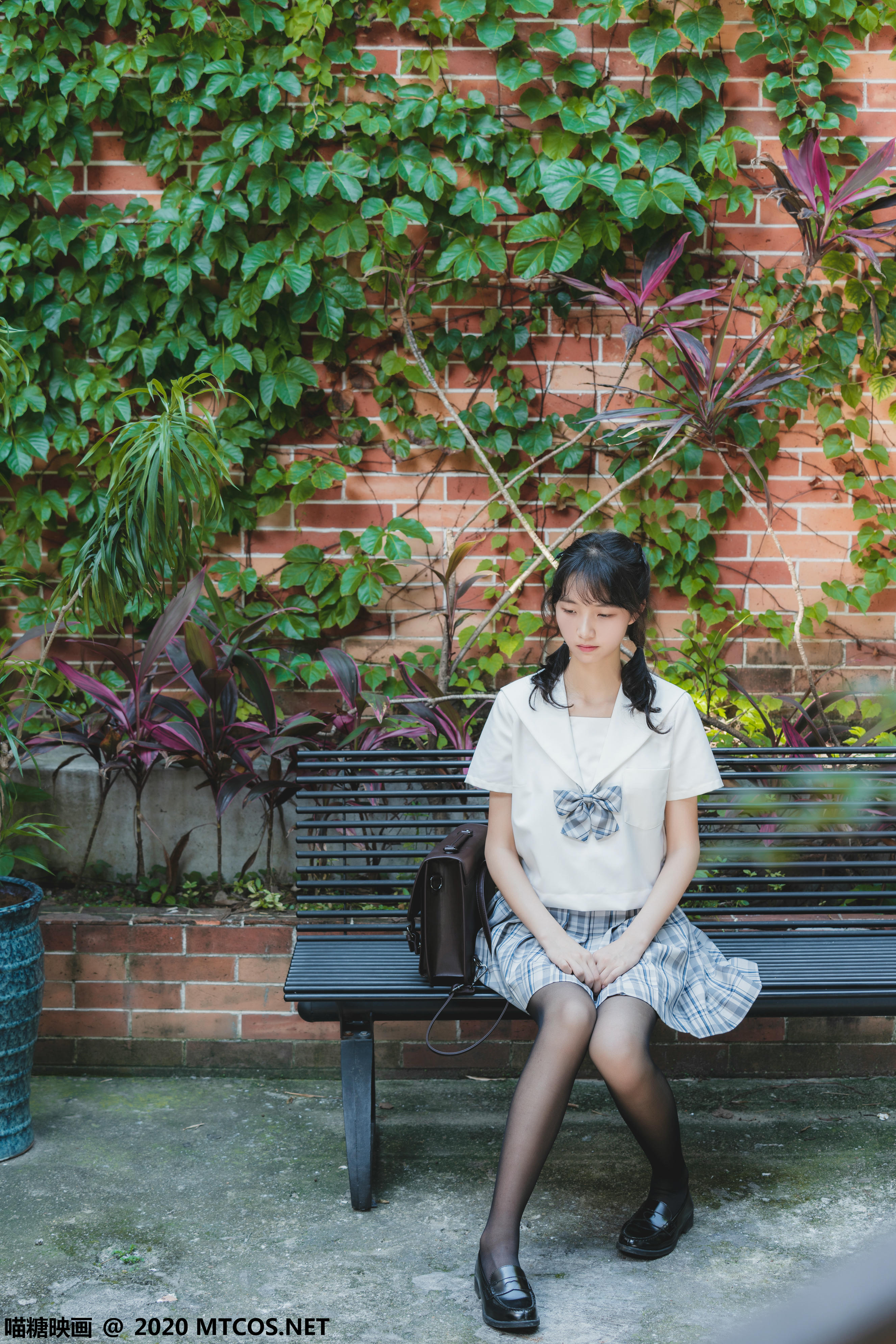 [喵糖映画] JKL.018 户外JK制服[54P／1.23GB]_第1集