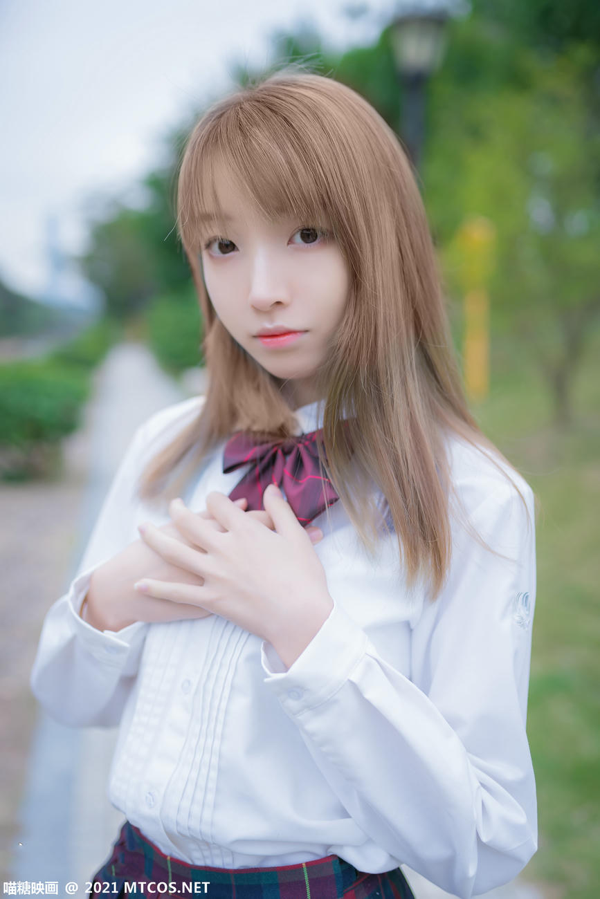 [喵糖映画] VOL.388 户外制服[38P／108MB]_第2集