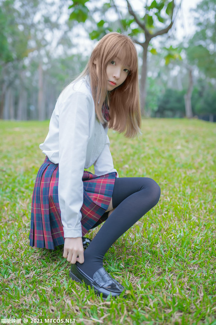 [喵糖映画] VOL.388 户外制服[38P／108MB]_第2集